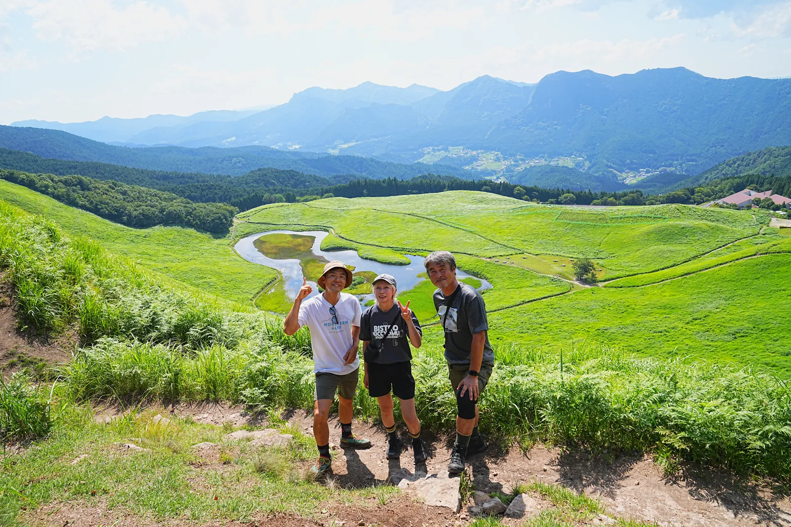 初夏の金剛山を木漏れ日登山！