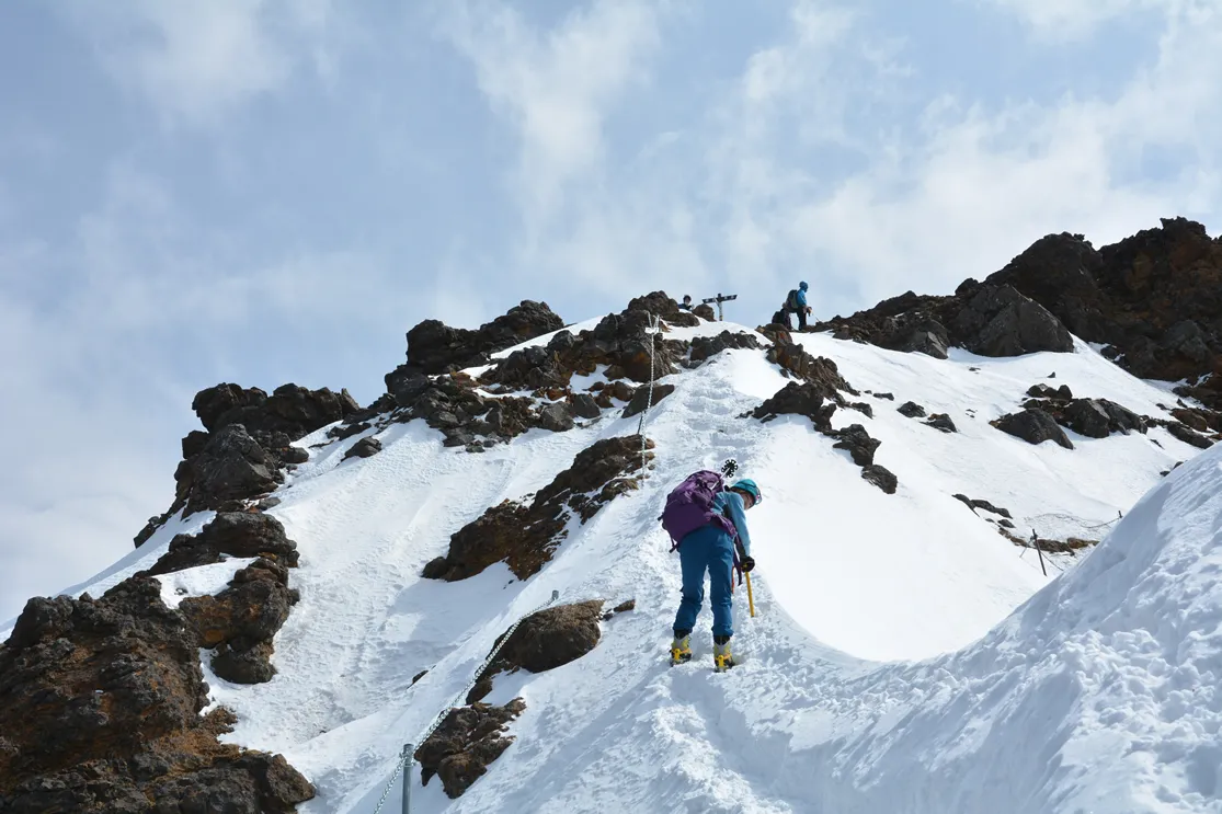 赤岳 登山 3月残雪期