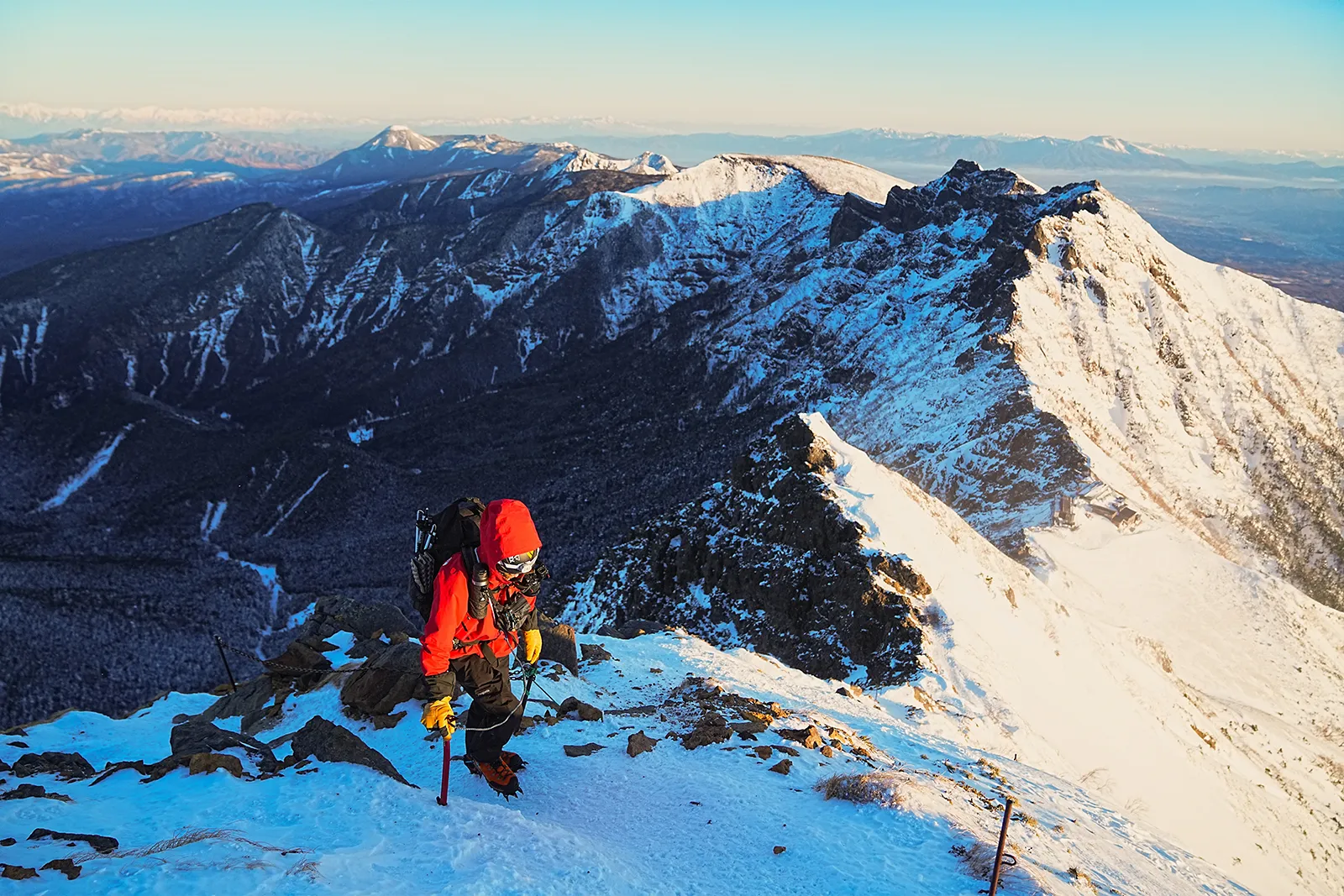 厳冬期の赤岳へ！赤岳天望荘に泊まって朝焼け登山！！