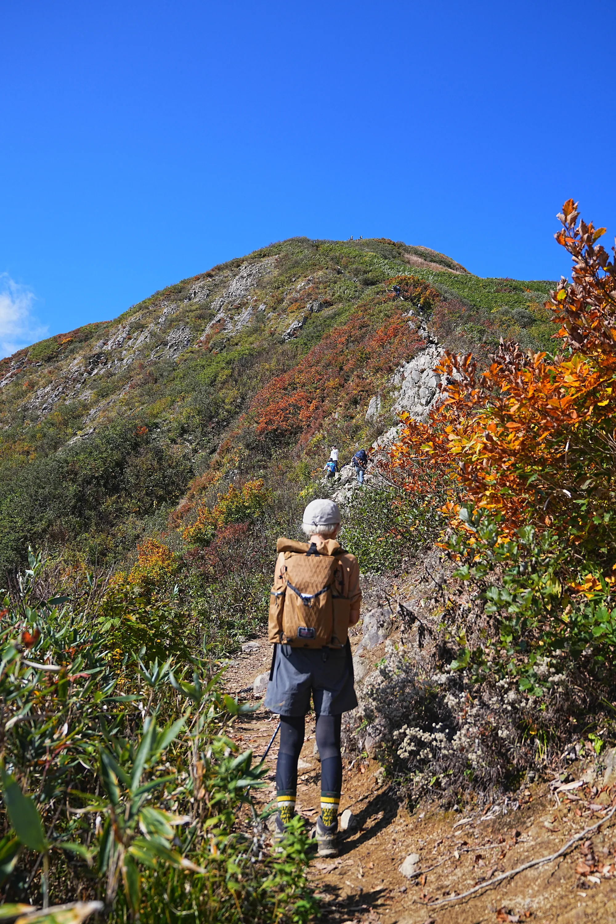 紅葉がピークの雨飾山登山&雨飾荘にお泊まりレポート。