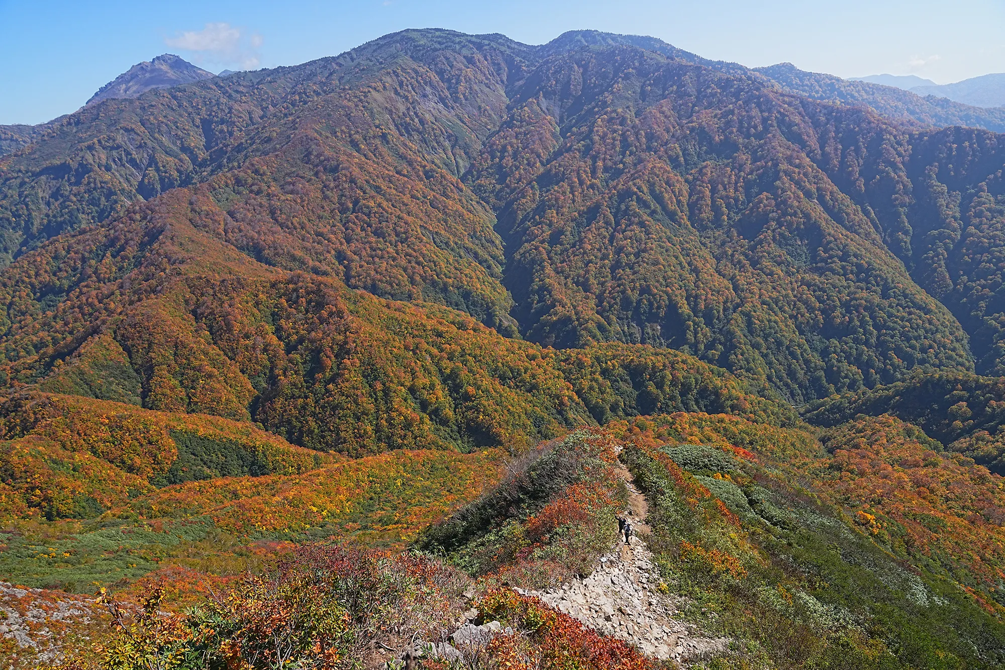 紅葉がピークの雨飾山登山&雨飾荘にお泊まりレポート。