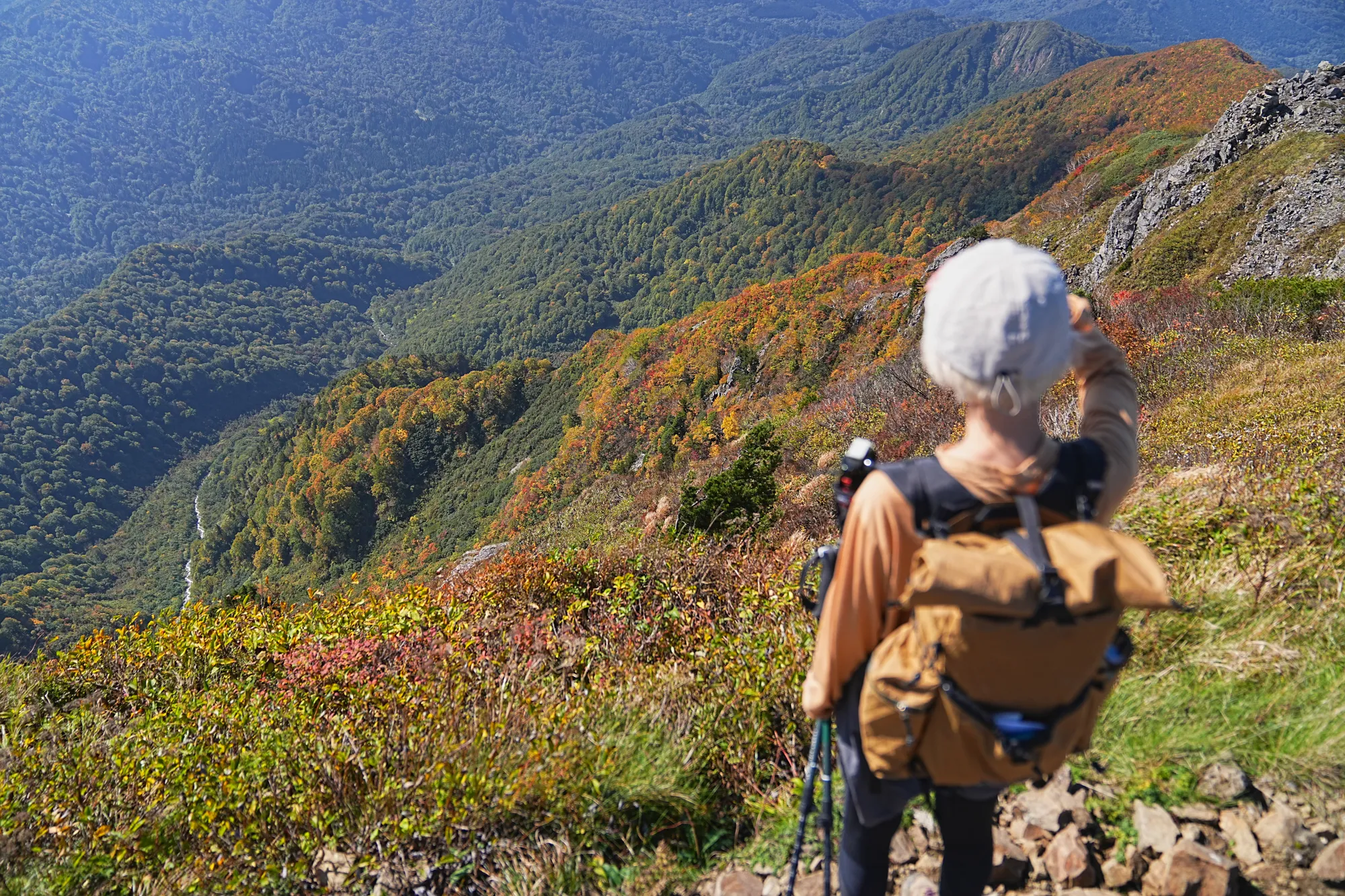 紅葉がピークの雨飾山登山&雨飾荘にお泊まりレポート。