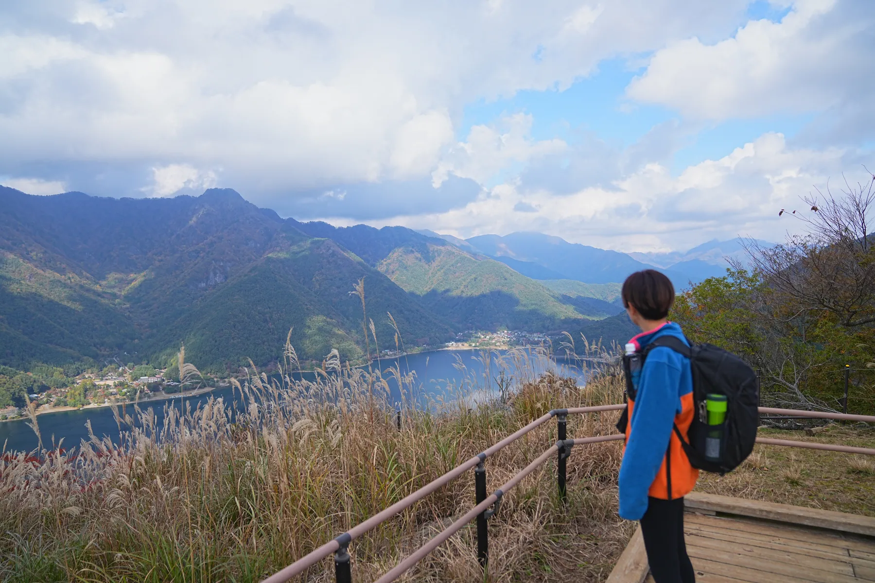 秋の足和田山。紅葉ハイキング