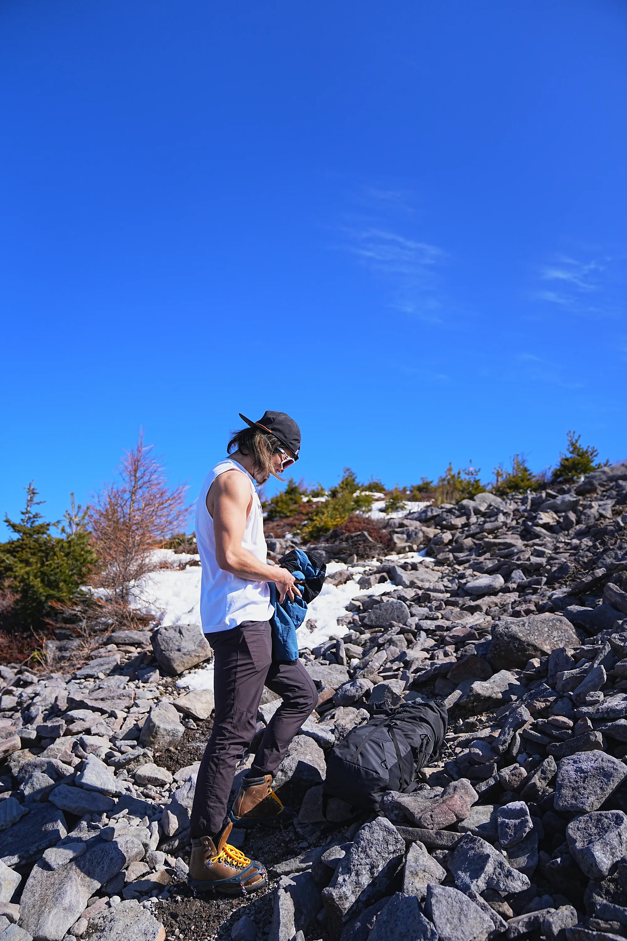 残雪の四阿山 早春登山