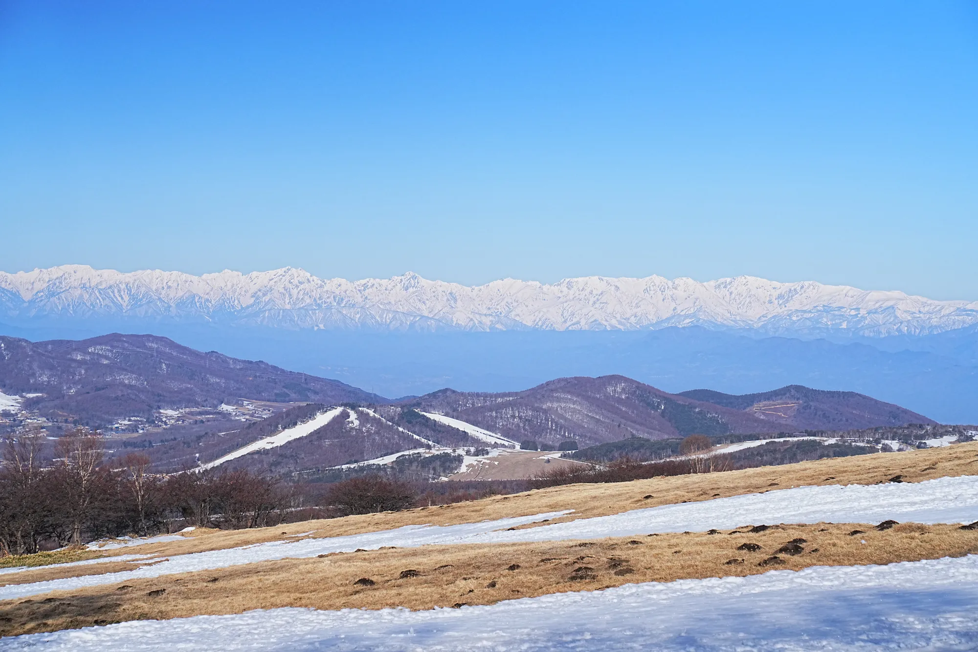 残雪の四阿山 早春登山