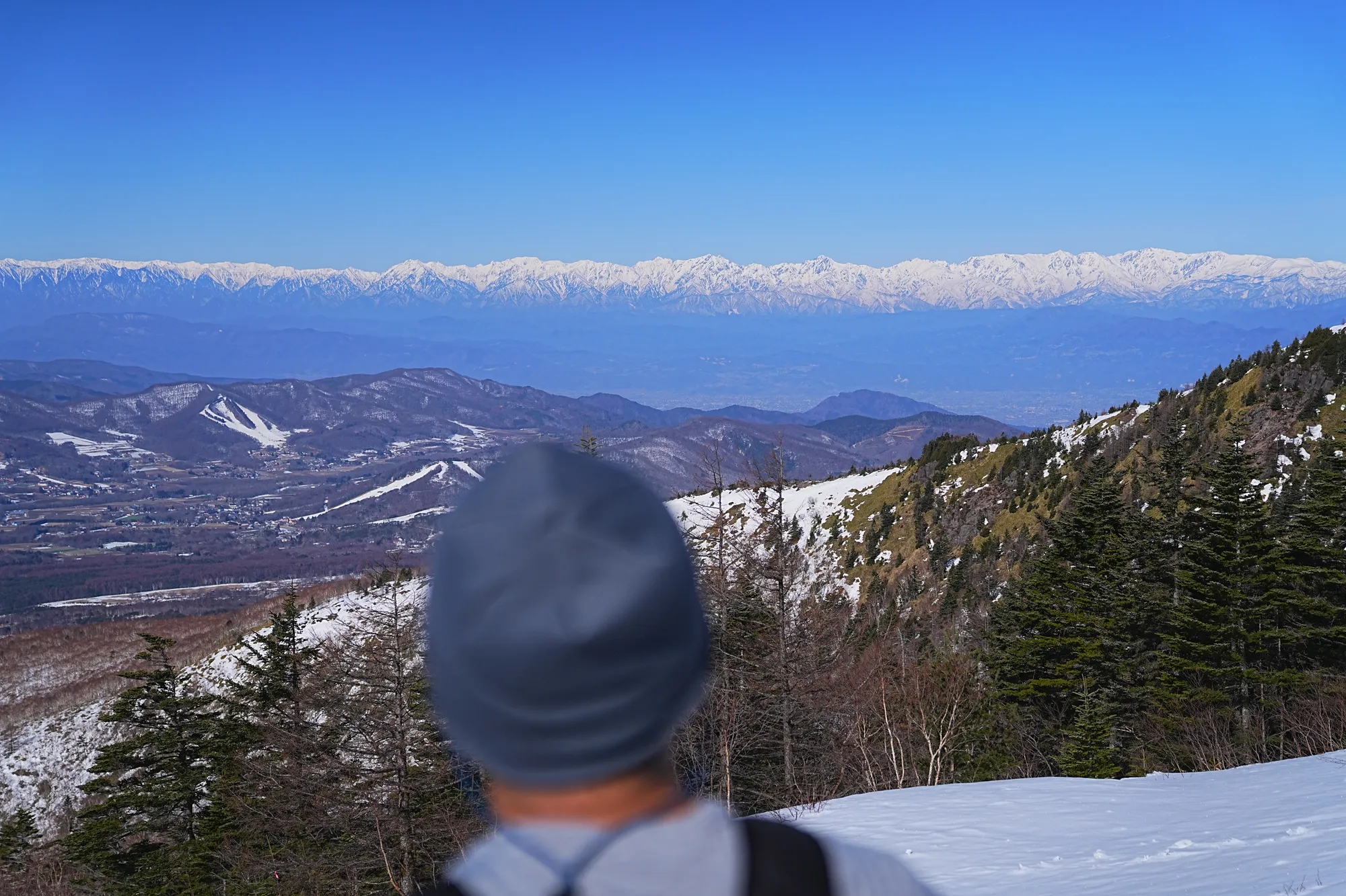 残雪の四阿山 早春登山