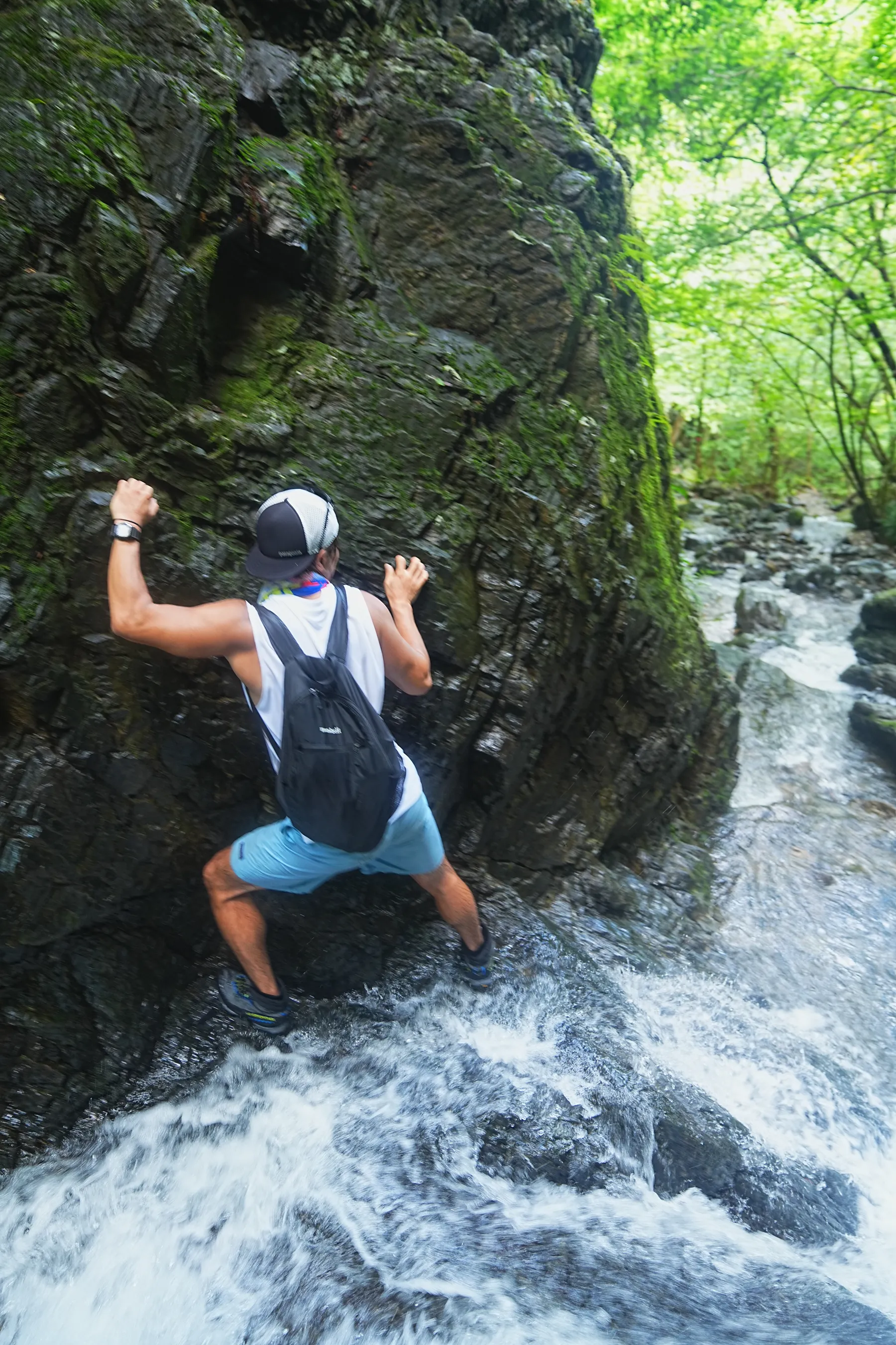 棒ノ折山/棒ノ嶺　初心者でも簡単沢歩き登山