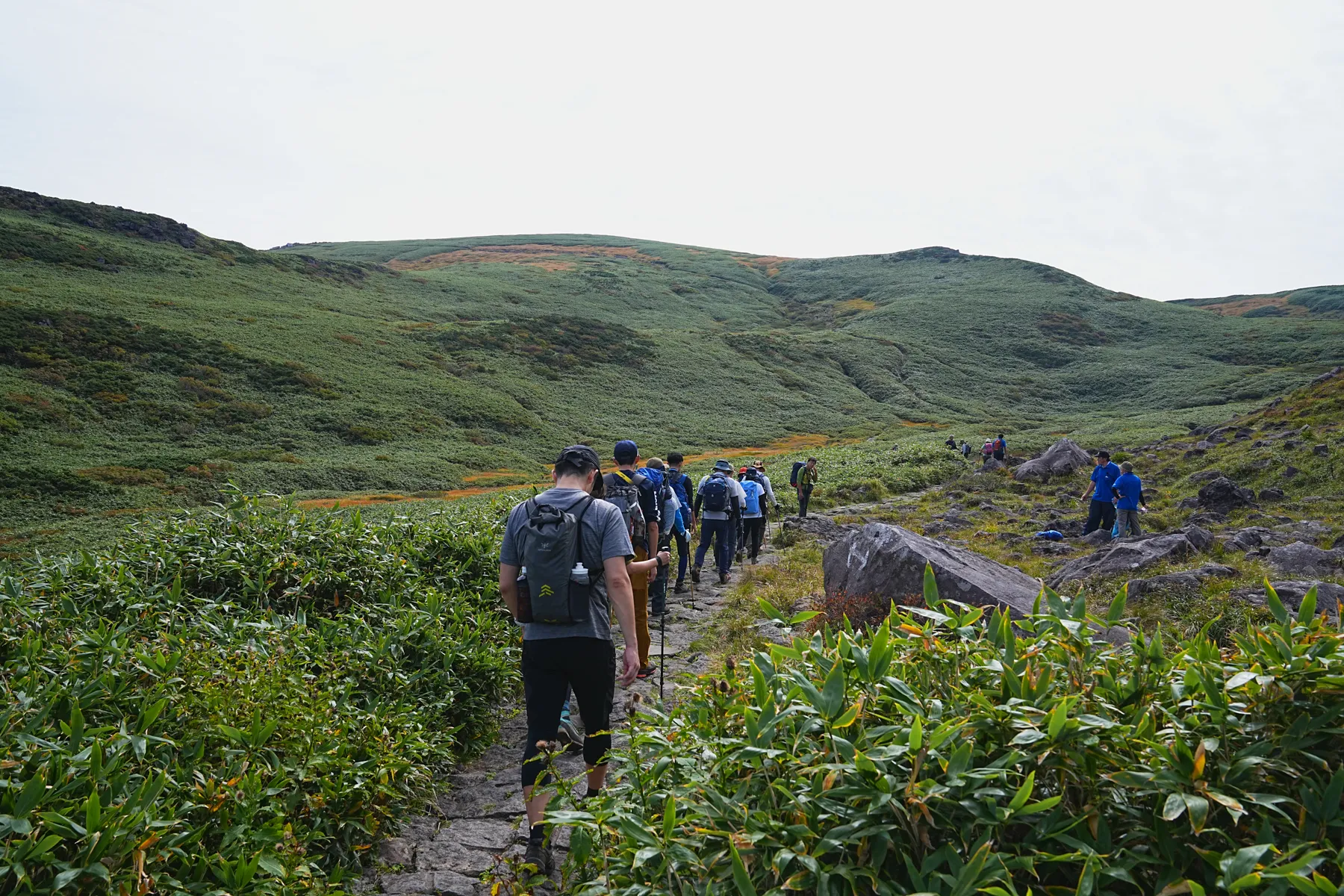 紅葉の鳥海山登山