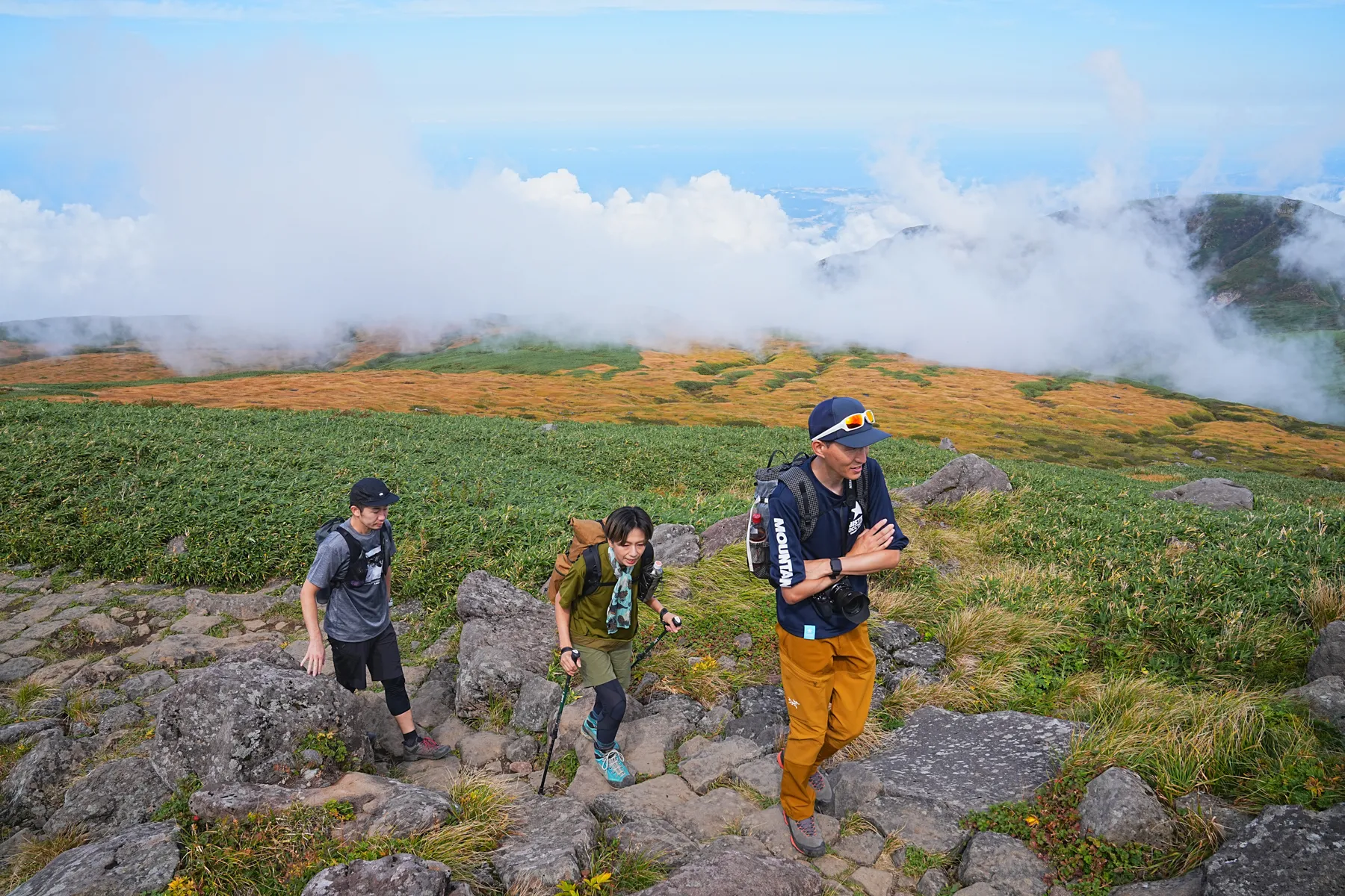 紅葉の鳥海山登山