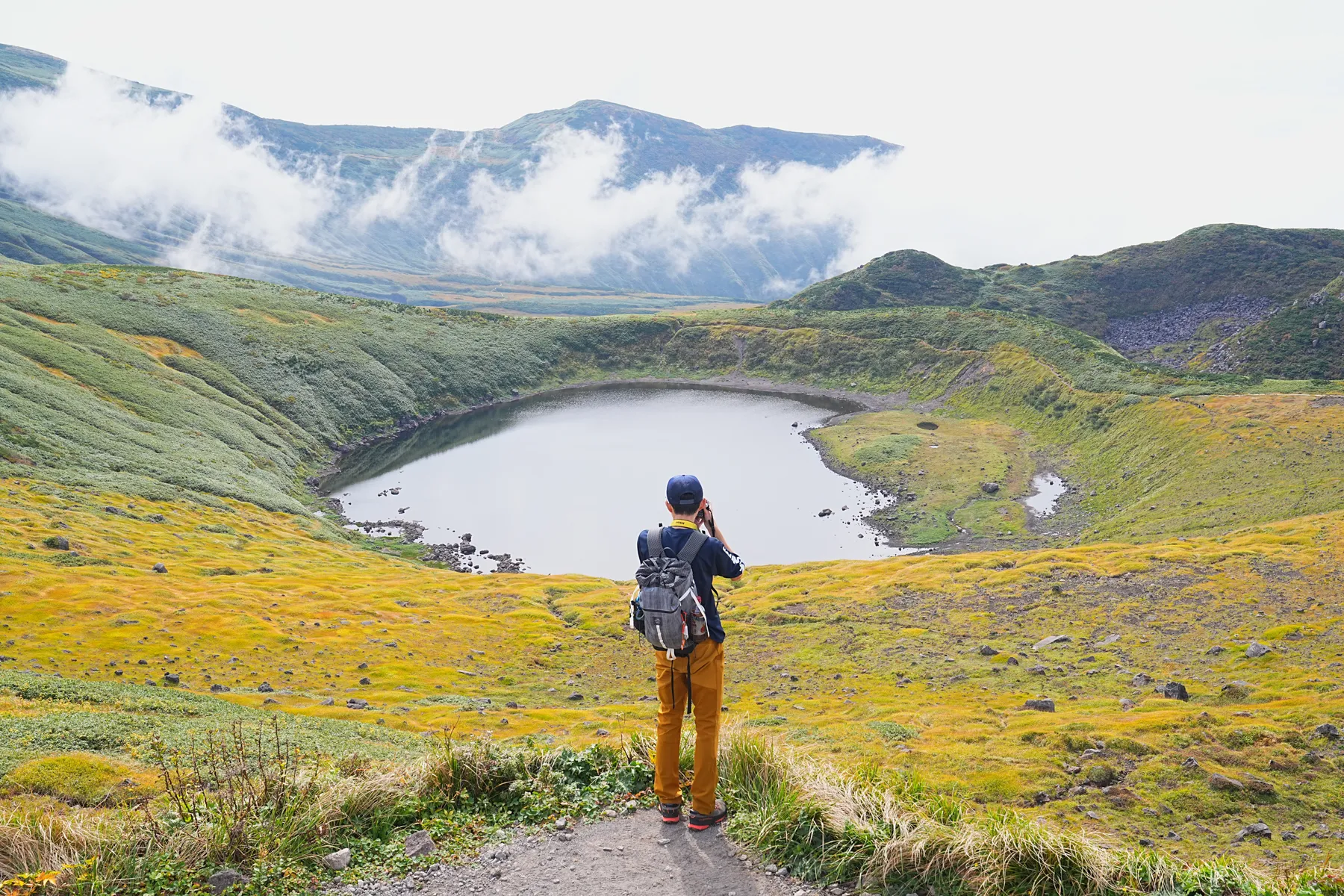 紅葉の鳥海山登山