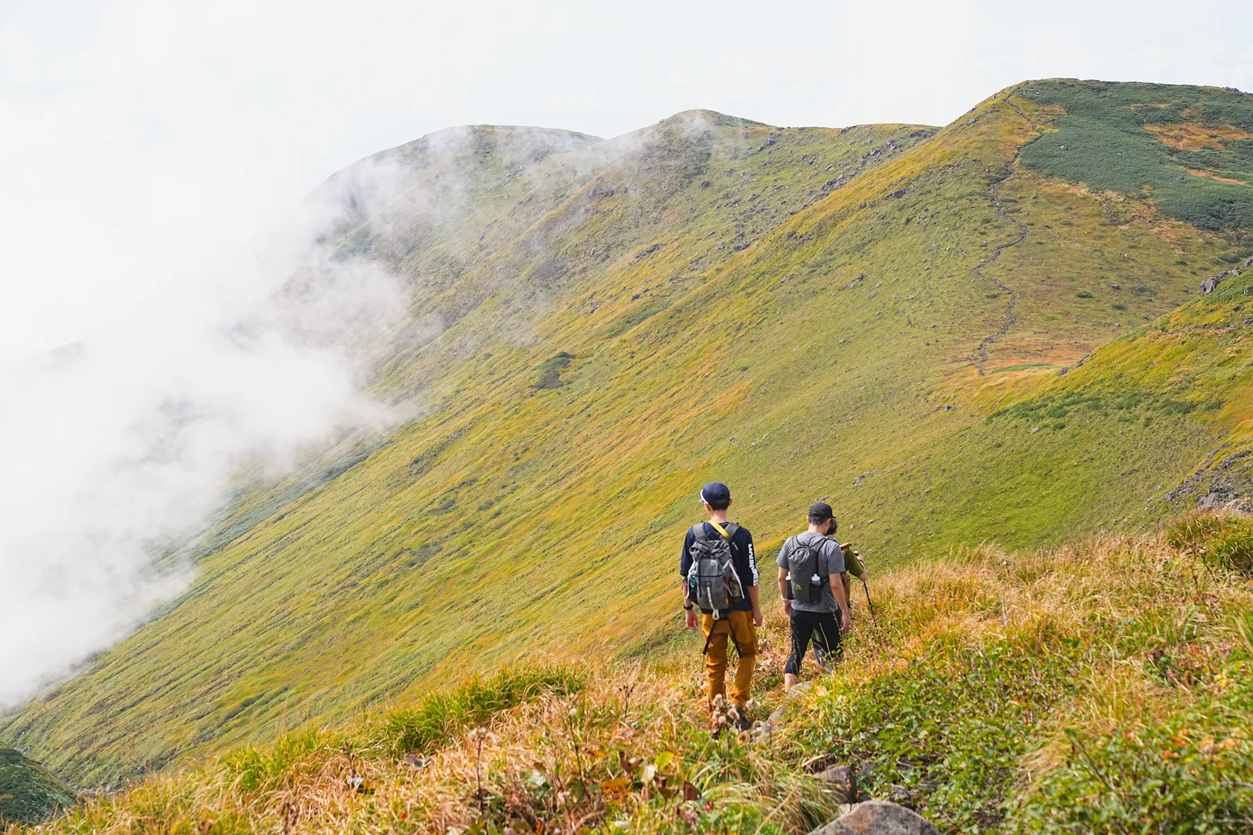 紅葉の鳥海山登山