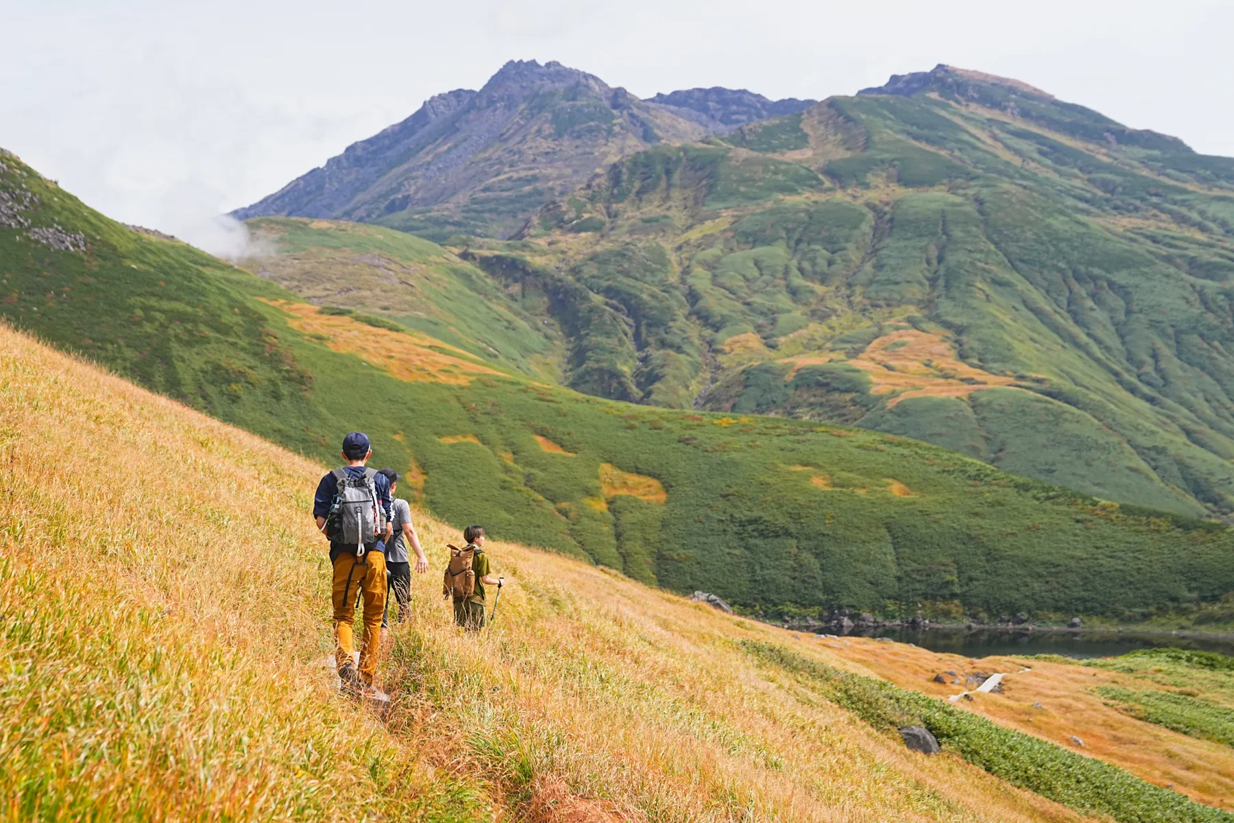 紅葉の鳥海山登山