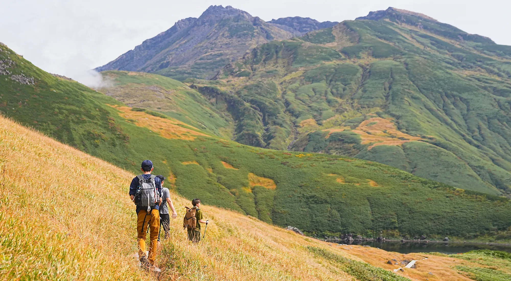 紅葉の鳥海山登山