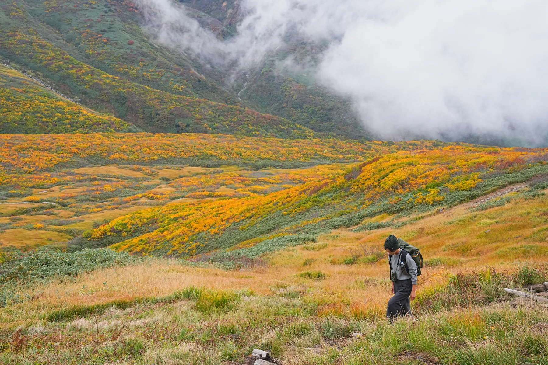 紅葉の月山へ 日帰り紅葉登山