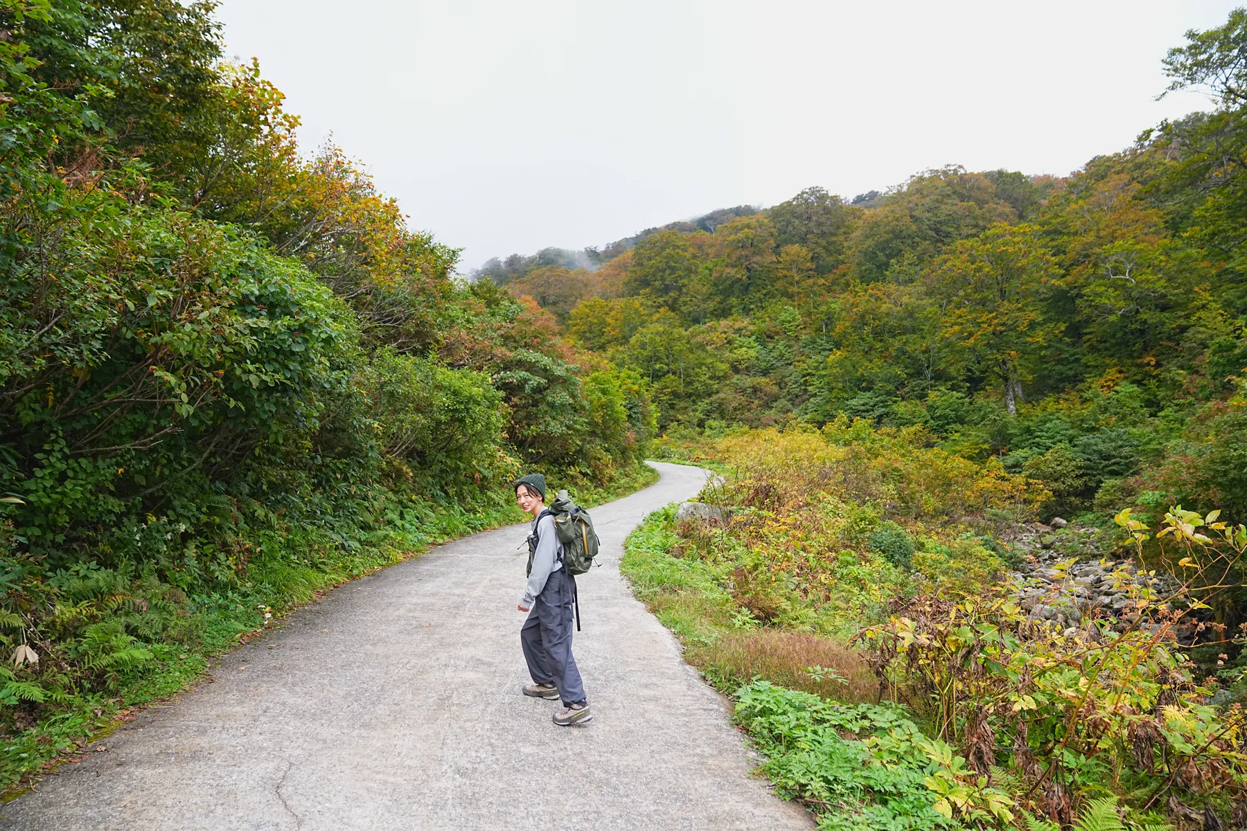 紅葉の月山へ 日帰り紅葉登山