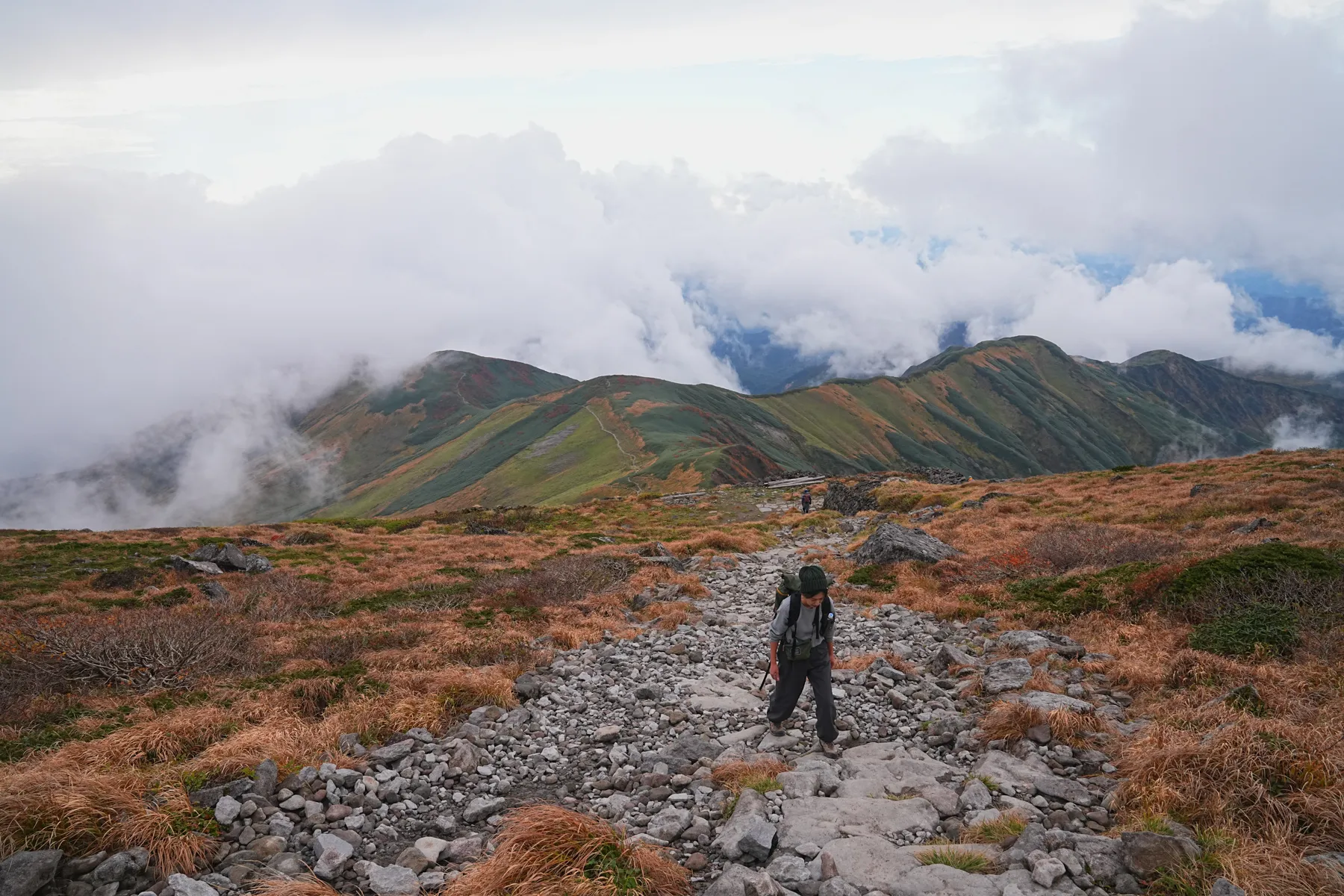 紅葉の月山へ 日帰り紅葉登山