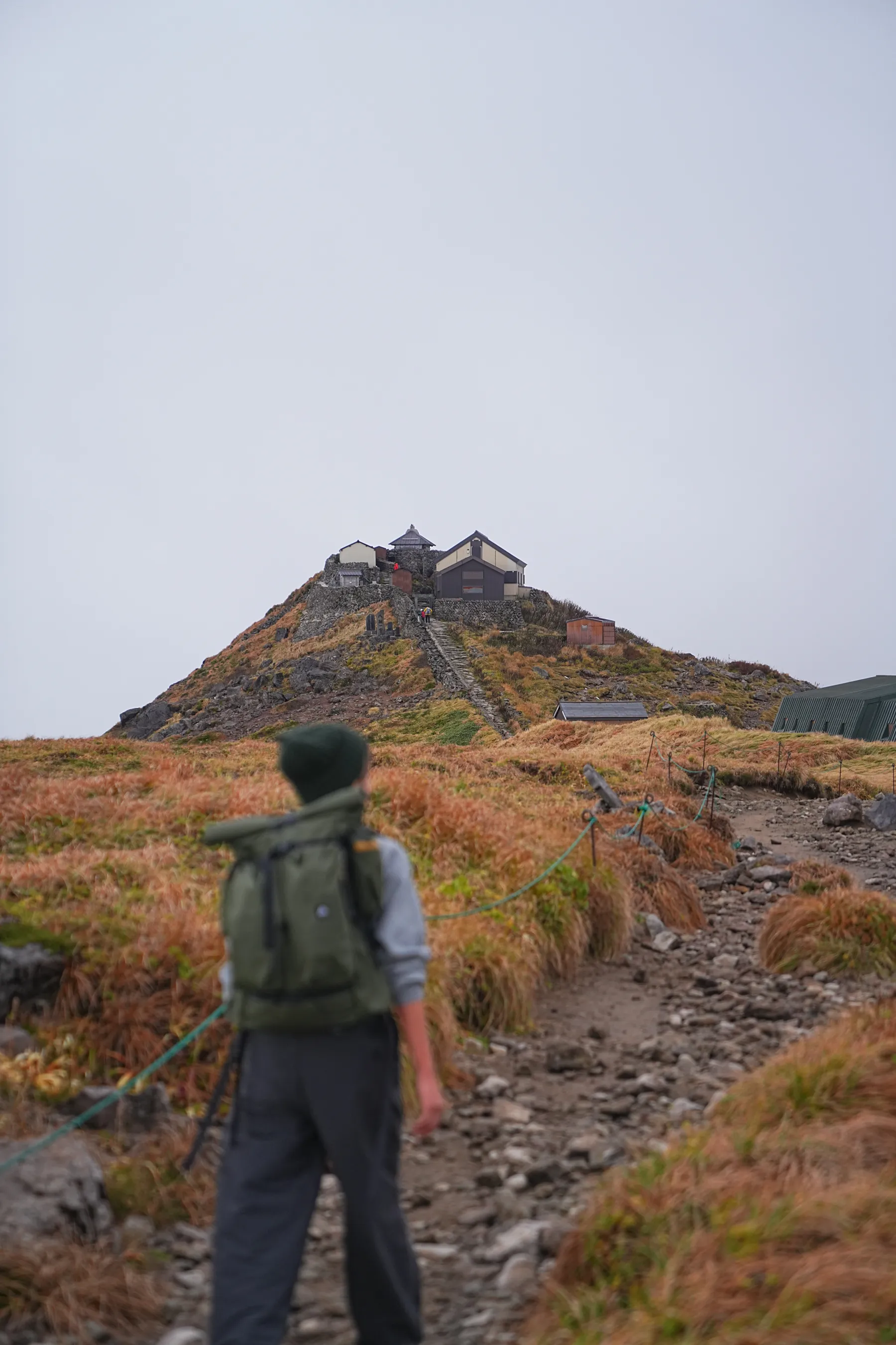 紅葉の月山へ 日帰り紅葉登山