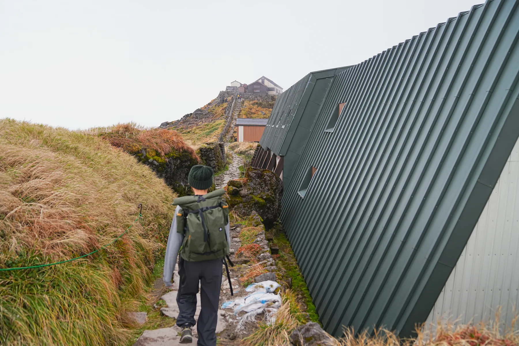 紅葉の月山へ 日帰り紅葉登山