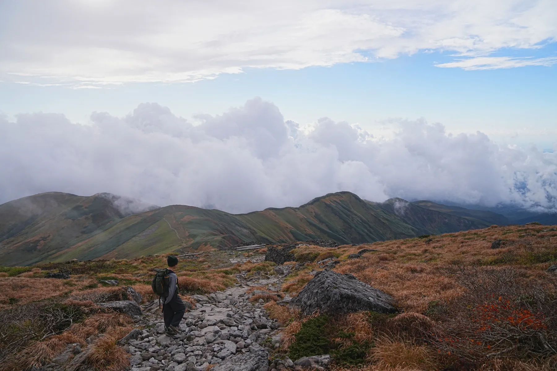 紅葉の月山へ 日帰り紅葉登山