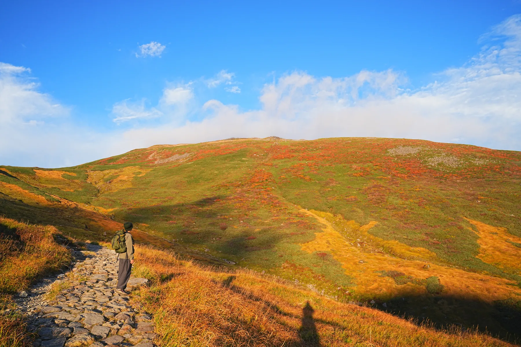 紅葉の月山へ 日帰り紅葉登山