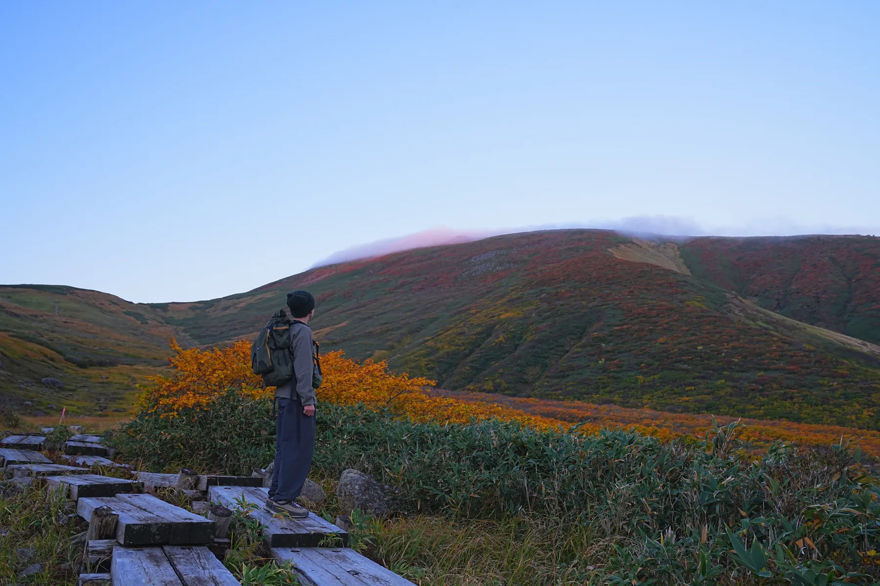 紅葉の月山へ 日帰り紅葉登山