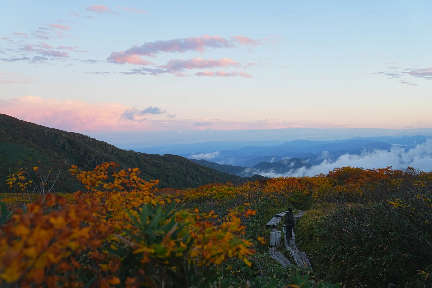 紅葉の月山へ 日帰り紅葉登山