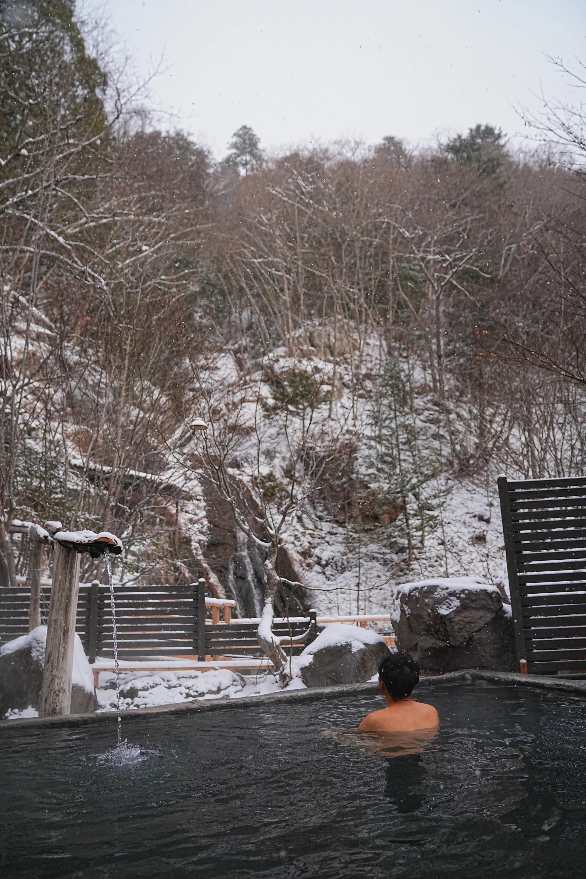 奥鬼怒の秘湯「八丁湯」へ。 冬の秘湯ハイキング。