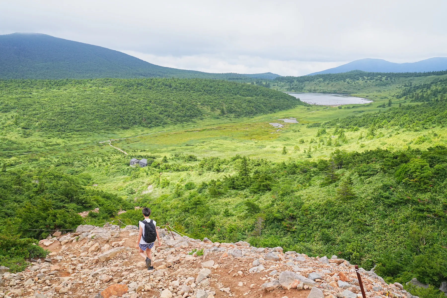 一切経山と東吾妻山ぐるっと登山