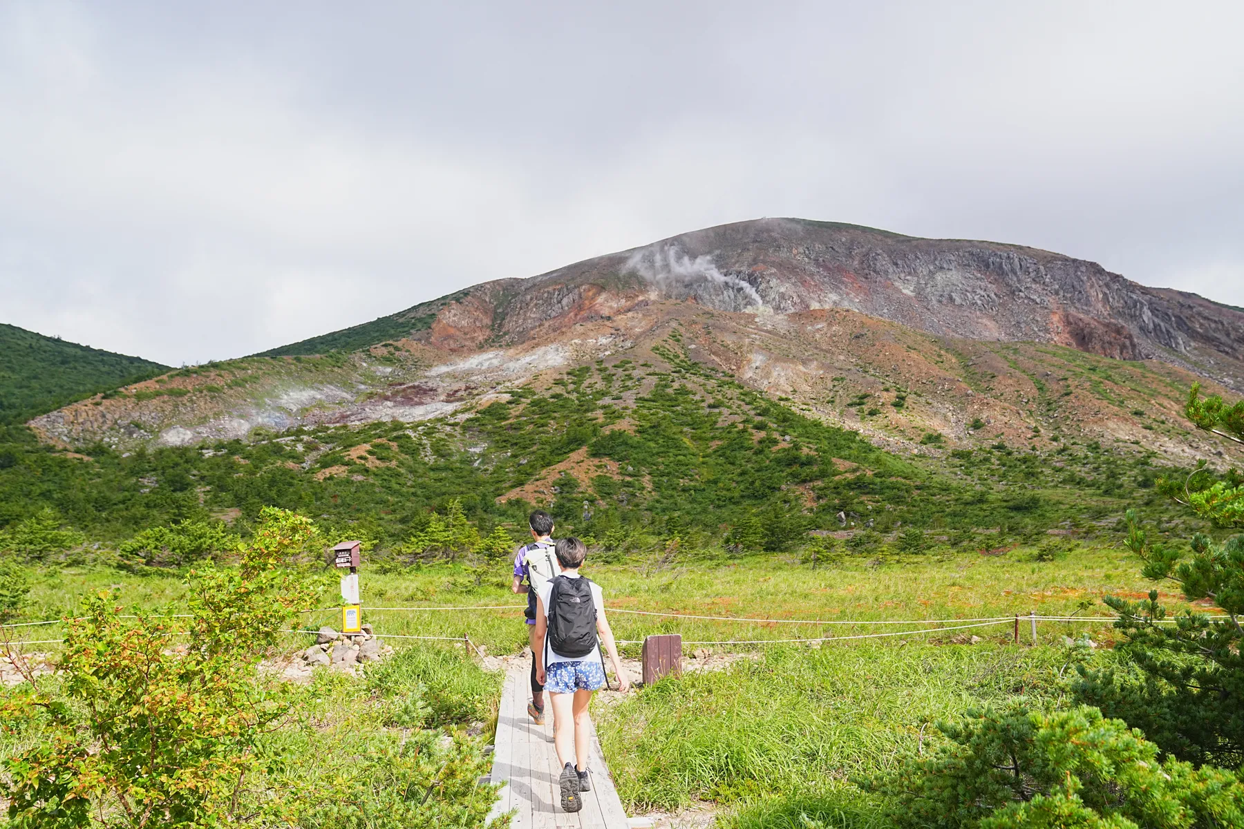 一切経山と東吾妻山ぐるっと登山