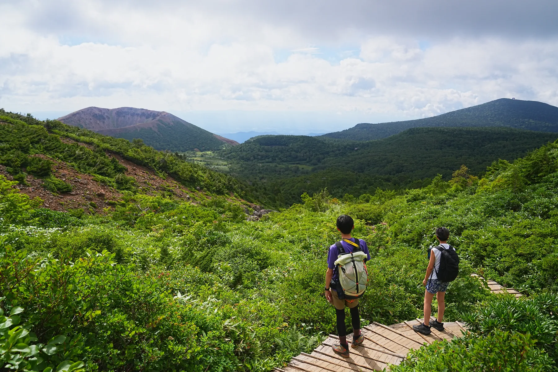 一切経山と東吾妻山ぐるっと登山