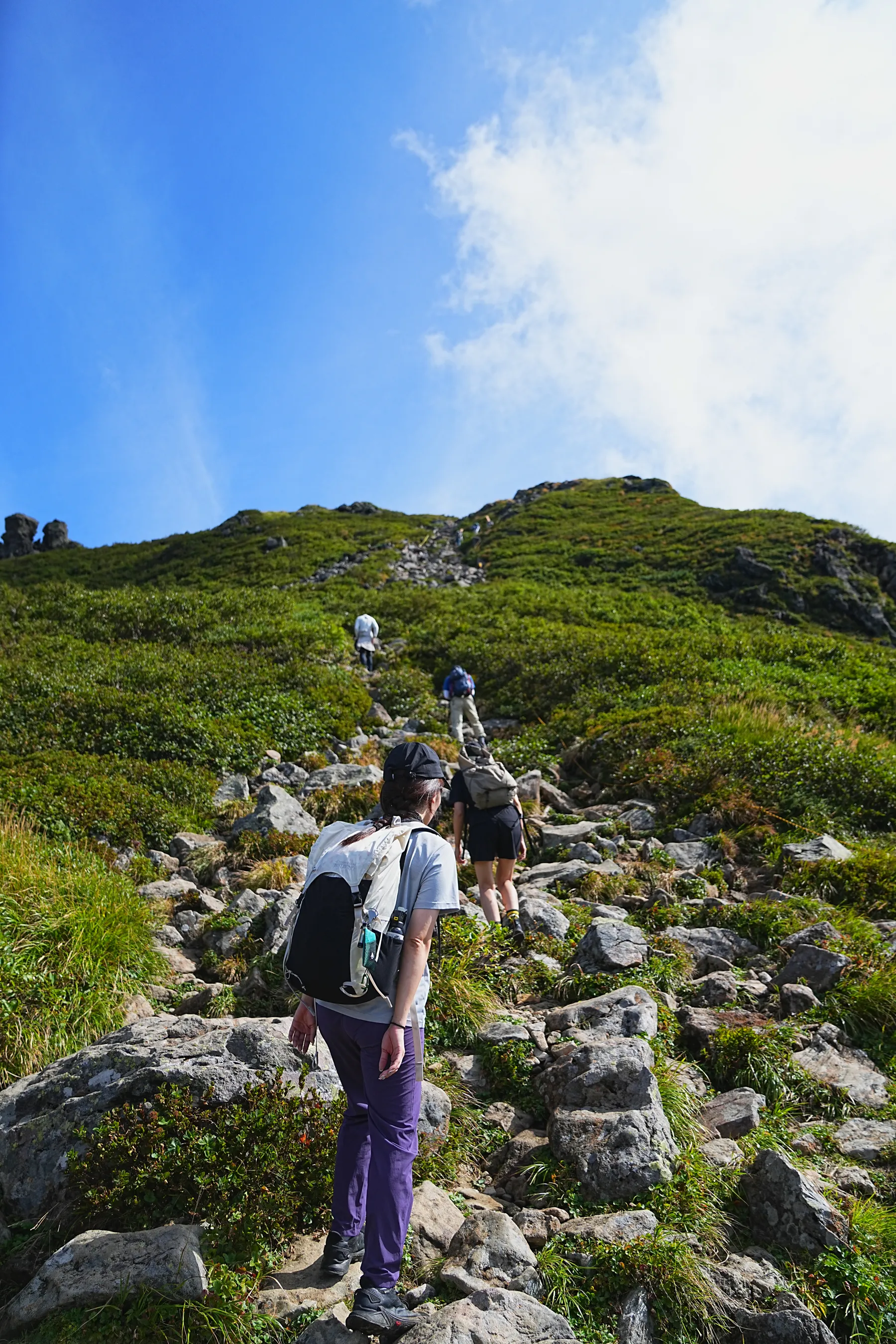 嶽温泉に泊まって夏の終わりの岩木山をのんびり日帰り登山。