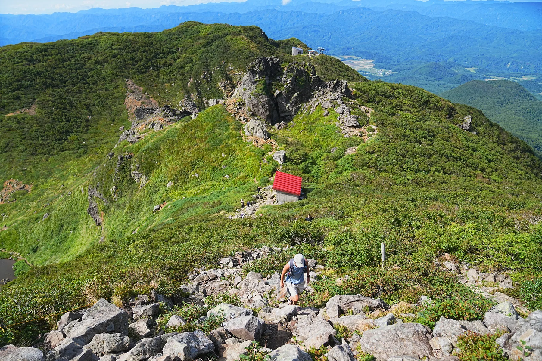 嶽温泉に泊まって夏の終わりの岩木山をのんびり日帰り登山。