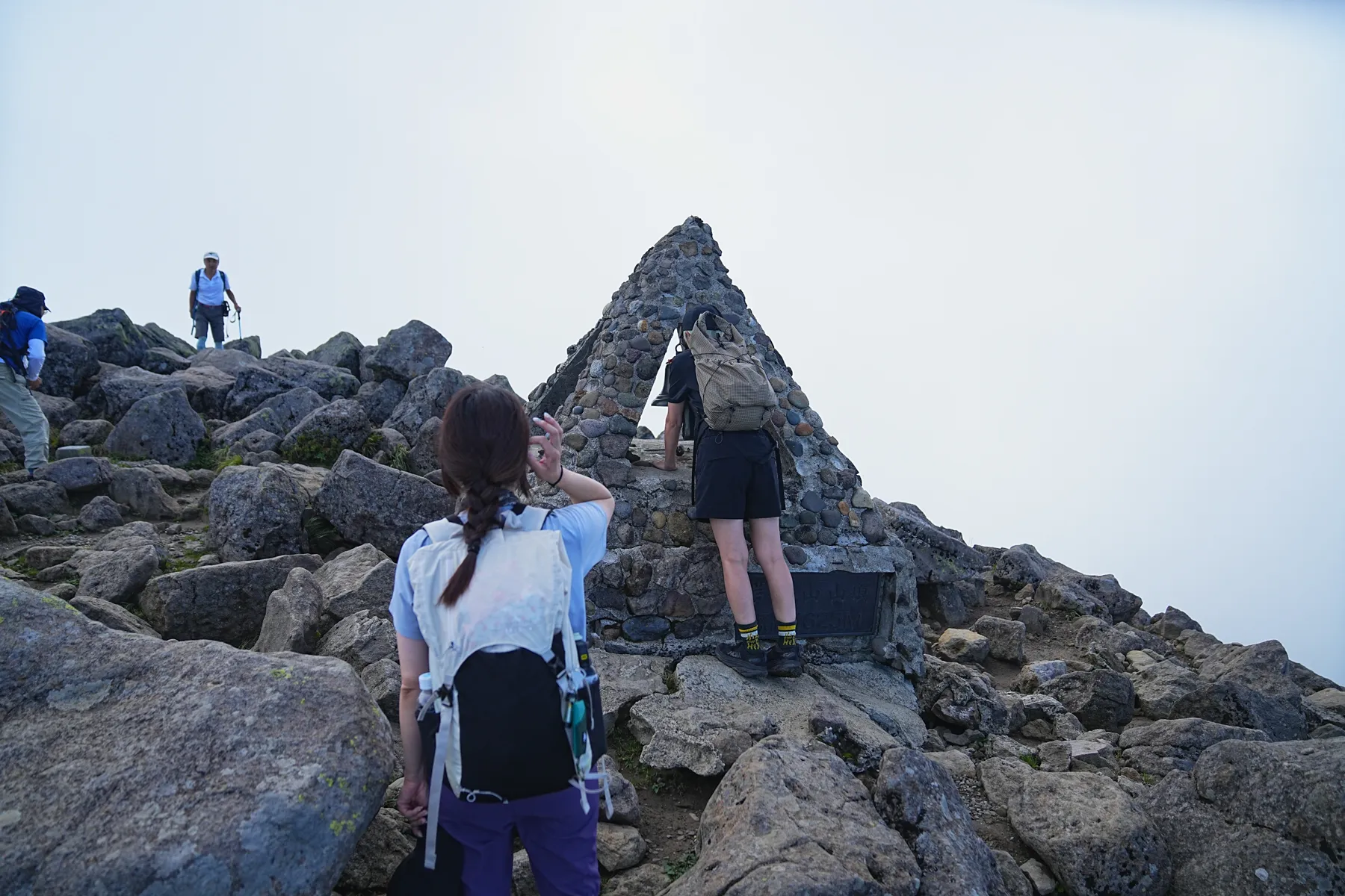 嶽温泉に泊まって夏の終わりの岩木山をのんびり日帰り登山。