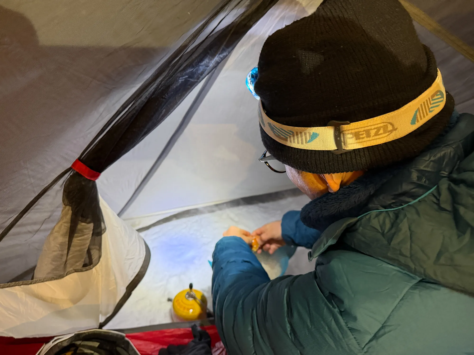 爺ヶ岳の冬季バリエーション「東尾根」で雪上テント泊！