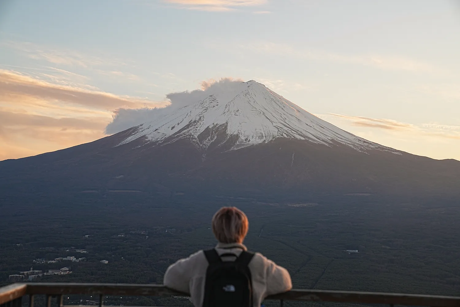河口湖の湖畔のカチカチ山でサクッとサンセット富士！