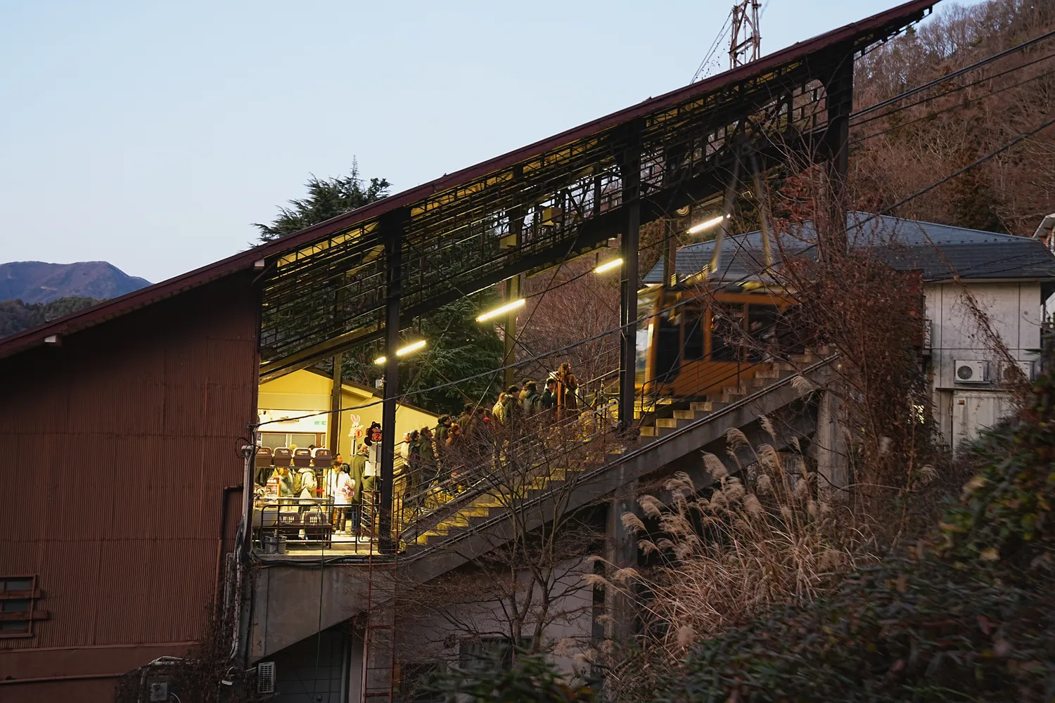 河口湖の湖畔のカチカチ山でサクッとサンセット富士！