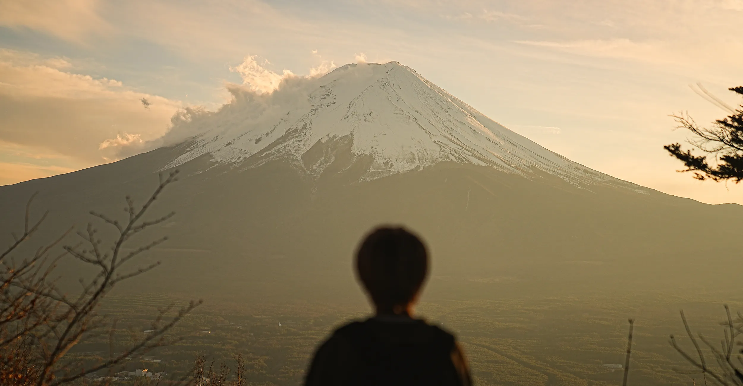 河口湖の湖畔のカチカチ山でサクッとサンセット富士！