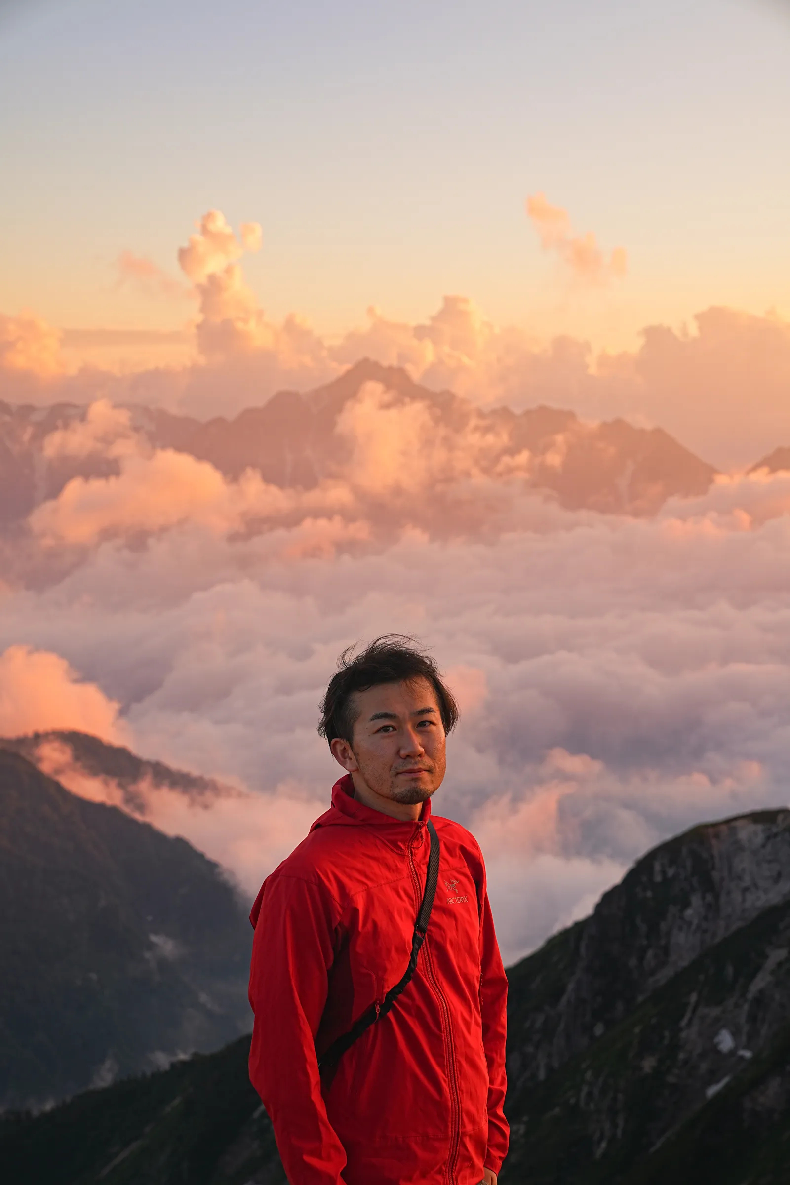 憧れの北アルプスの唐松岳を山小屋泊で行く。天空の池「八方池」と絶景の白馬三山。