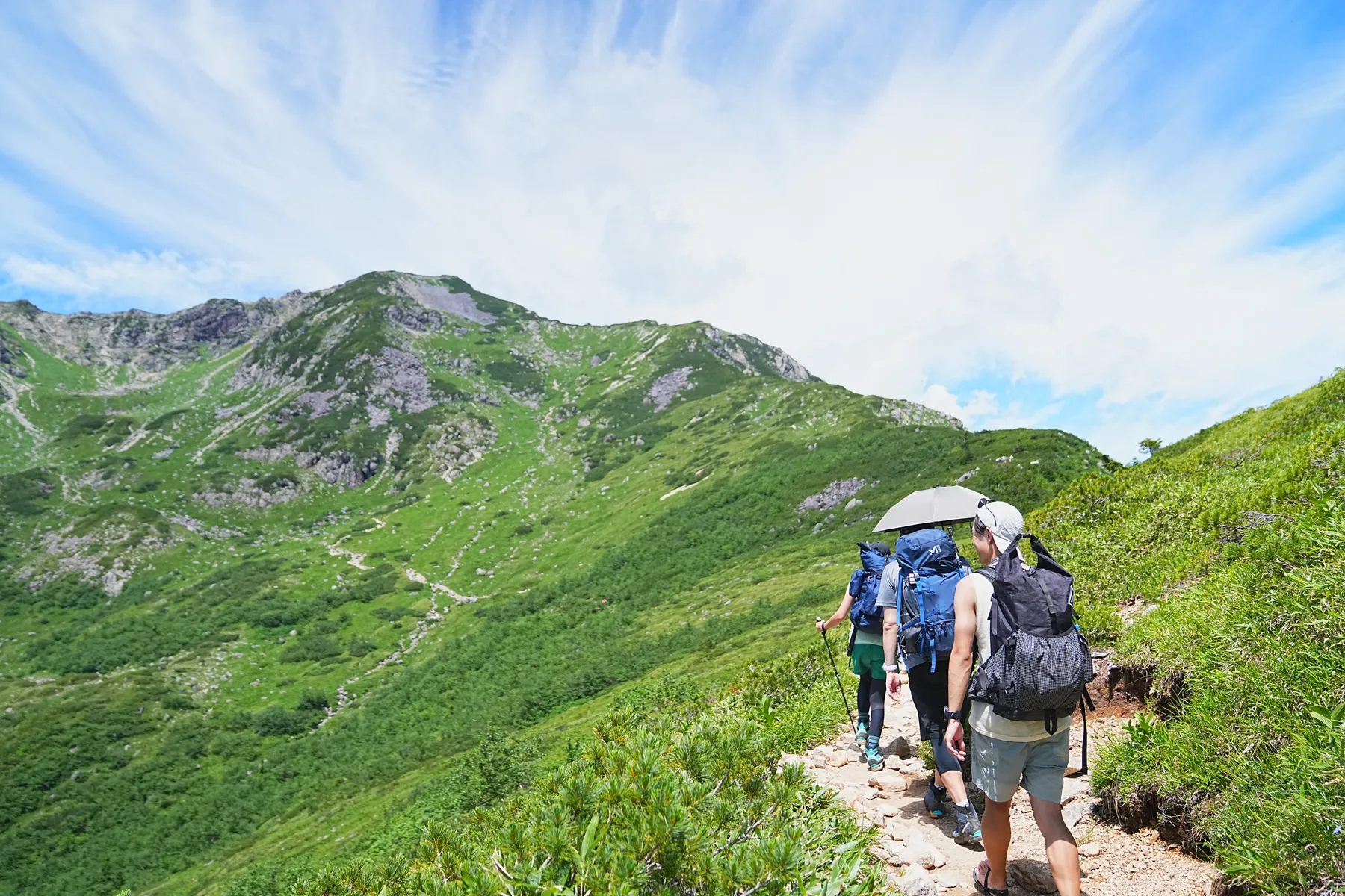 北アルプス「笠ヶ岳」、笠新道を登り笠ヶ岳山荘へ