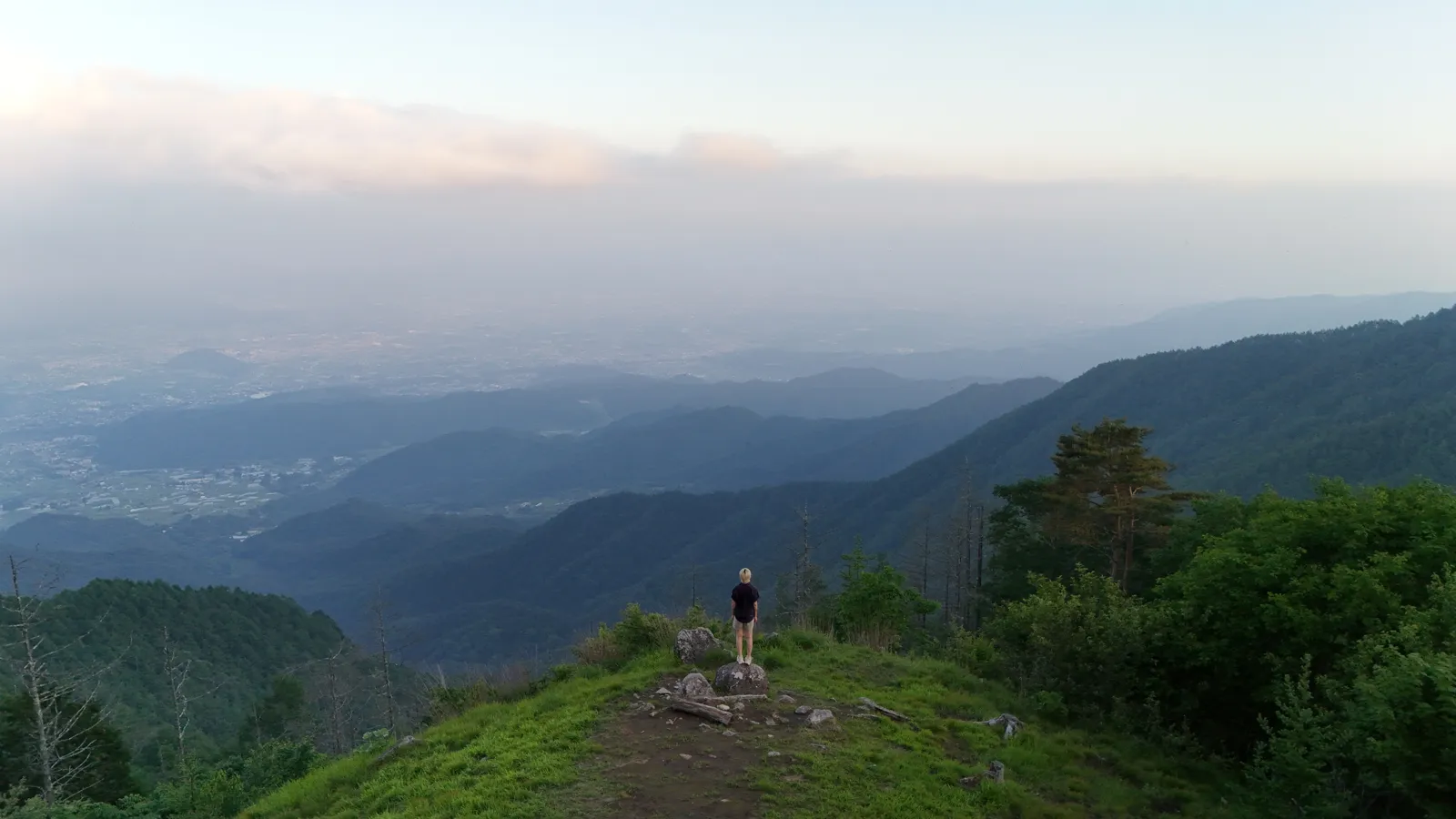 片道1時間で富士山の絶景！山梨「小楢山」日帰り登山