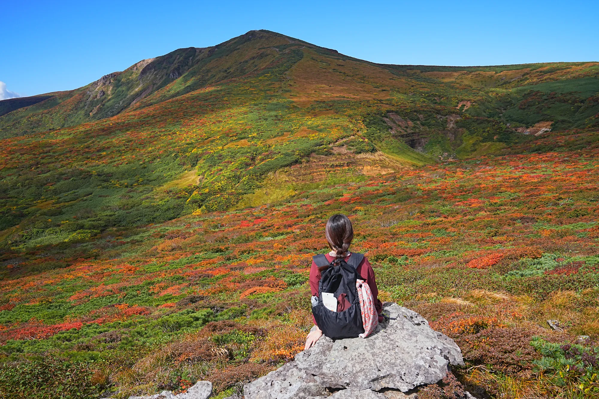 紅葉に燃える栗駒山。2025年紅葉状況レポート。