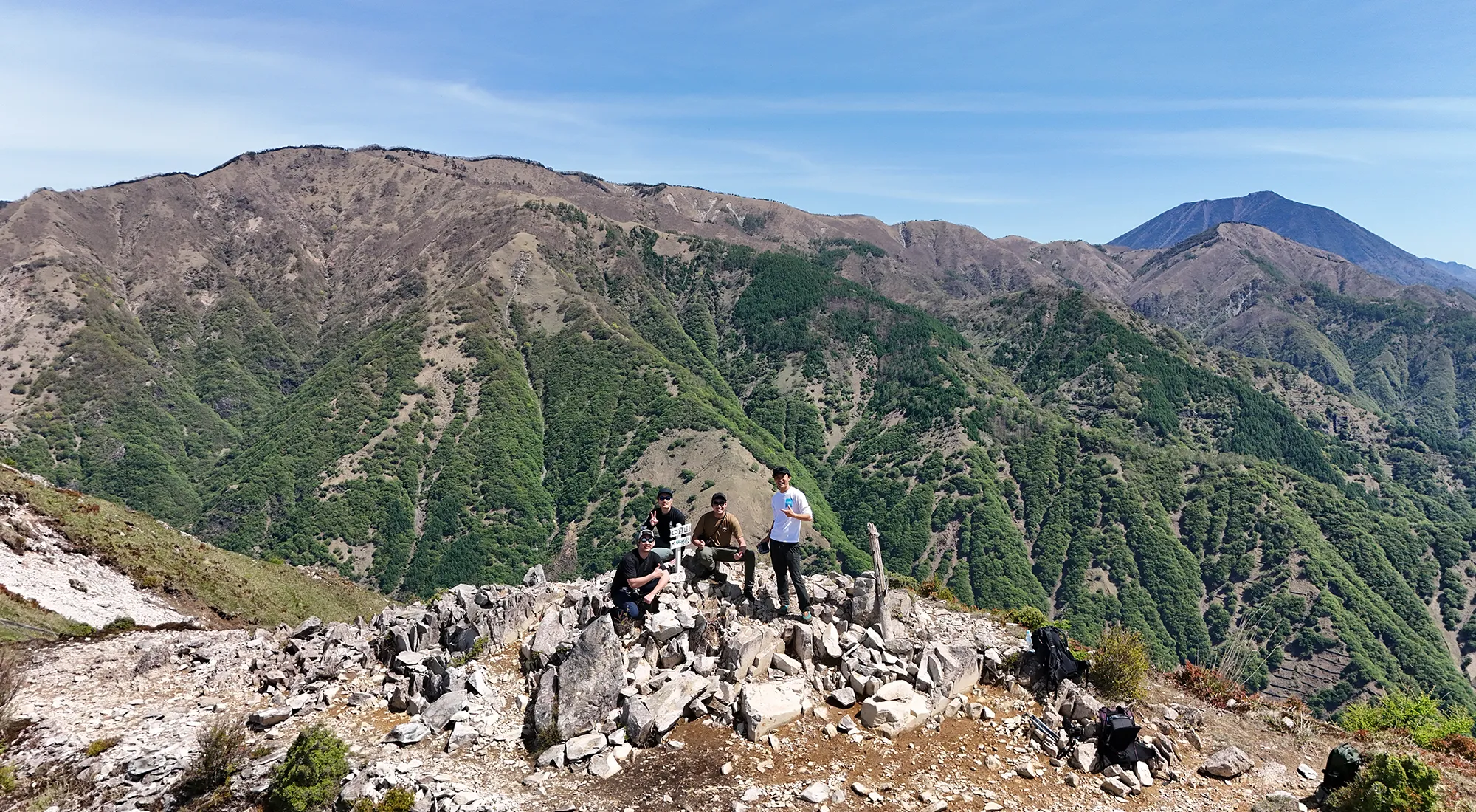 日光の隠れた？名峰！中倉山へ