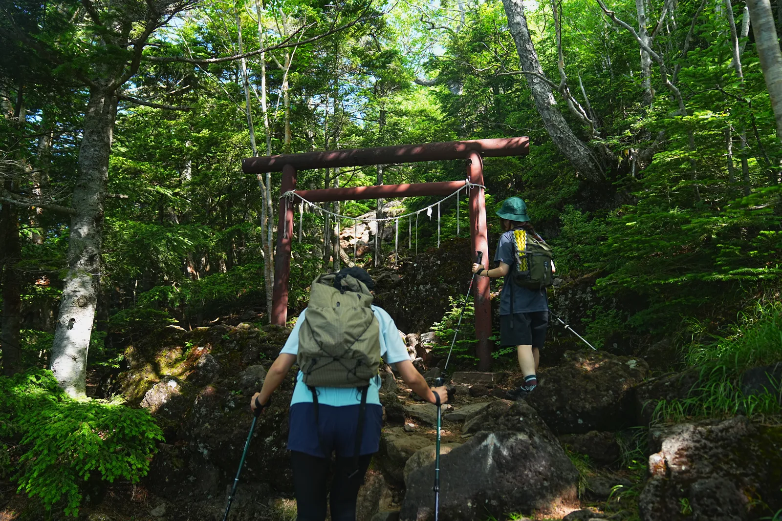 夏休みに登ろう！日光の百名山・男体山！