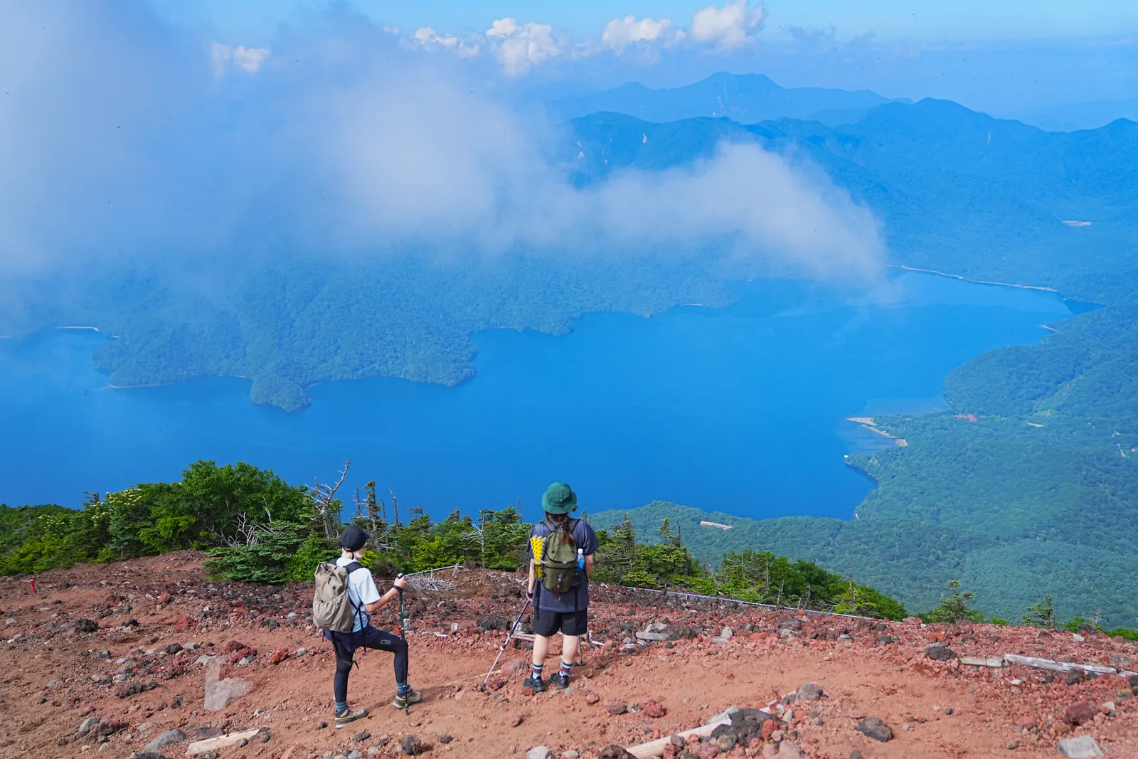 夏休みに登ろう！日光の百名山・男体山！