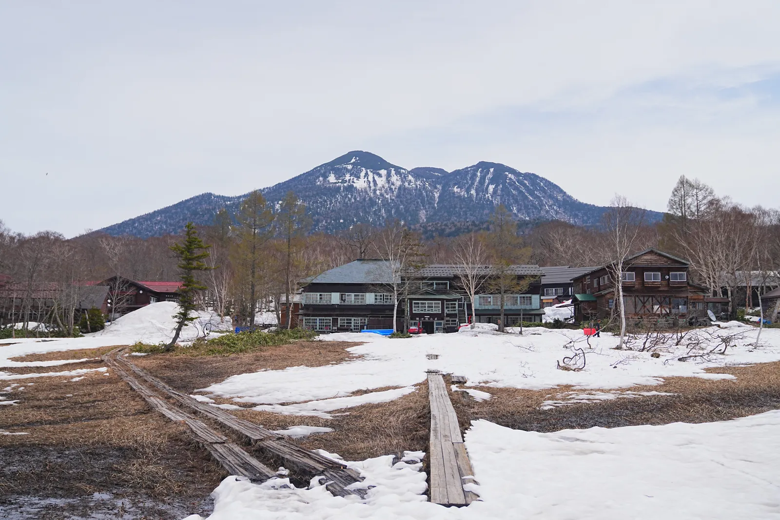 残雪の尾瀬・尾瀬小屋
