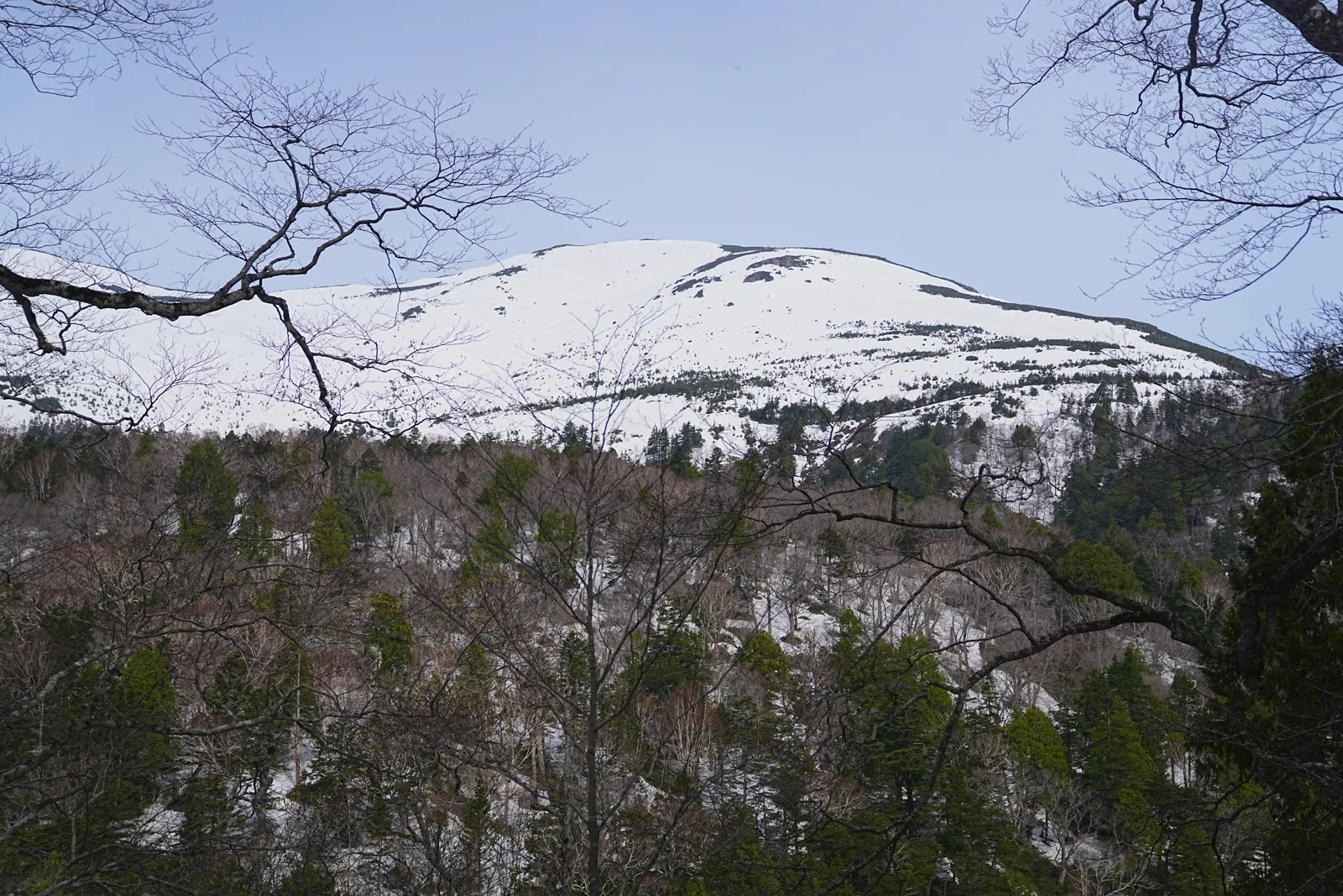 残雪の尾瀬・尾瀬小屋