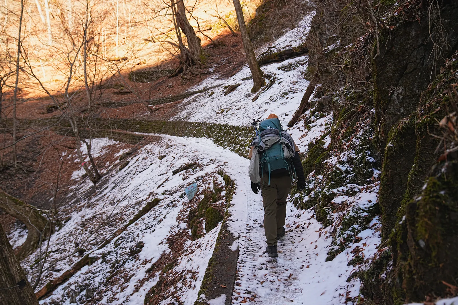 奥多摩の秘湯「三条の湯」へ。温泉の山旅。