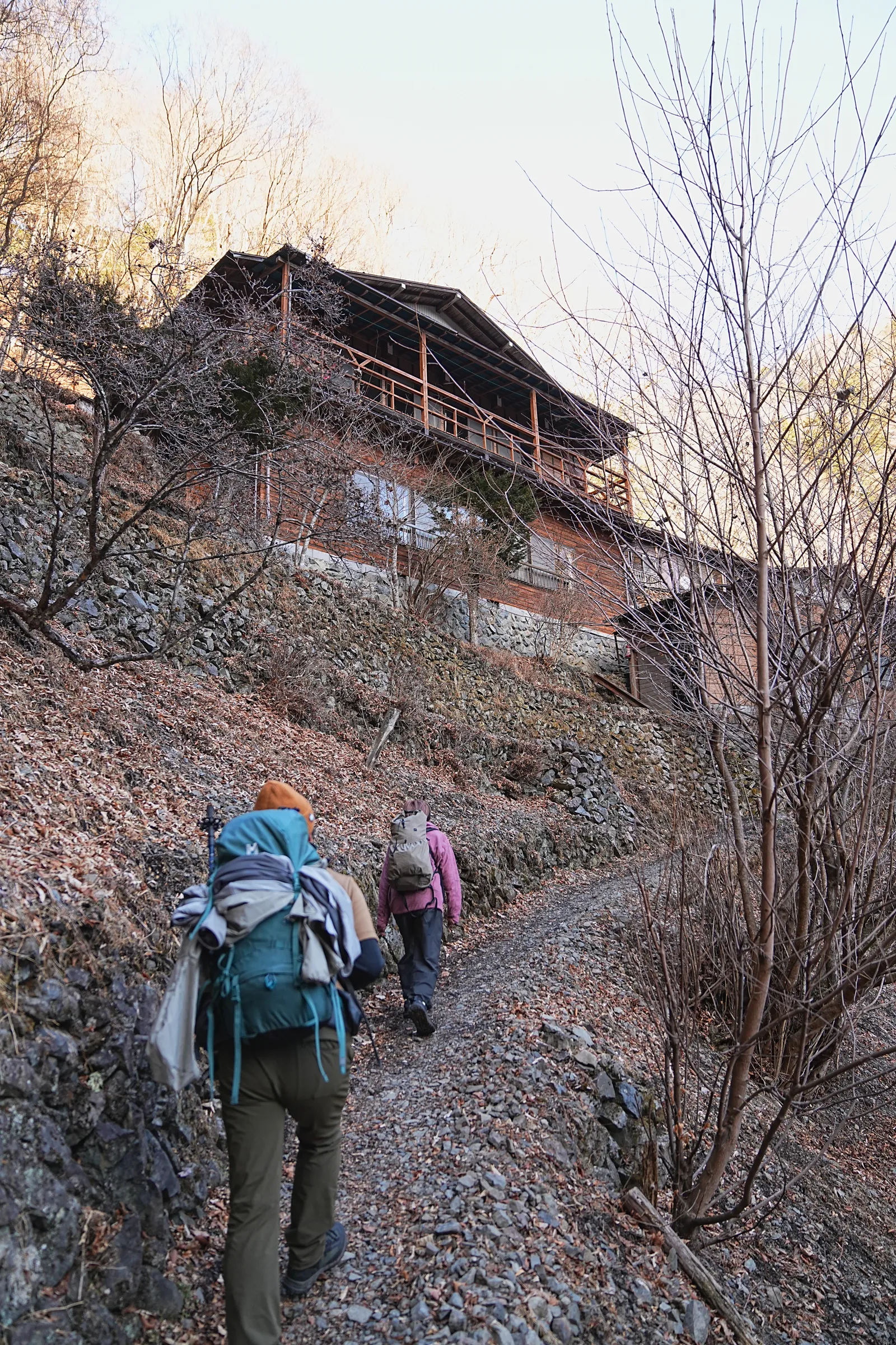 奥多摩の秘湯「三条の湯」へ。温泉の山旅。