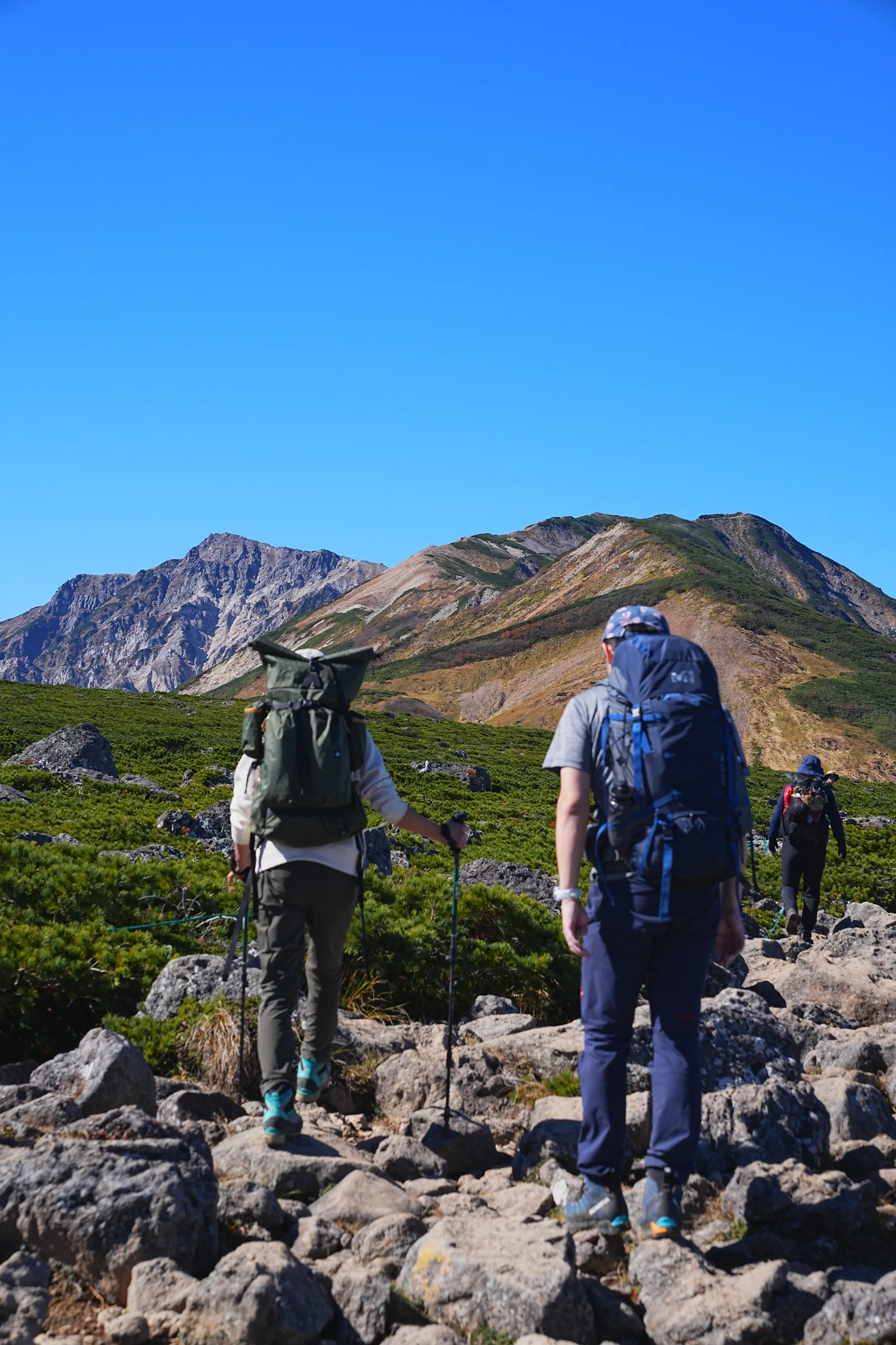 秋の白馬岳 白馬山荘で1泊2日登山