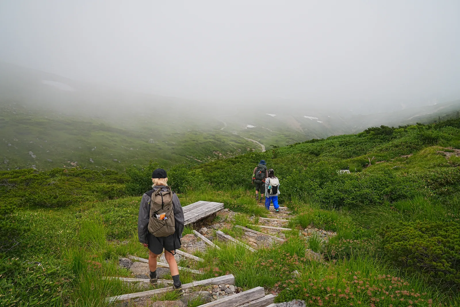 天空の楽園、立山・室堂。天狗平山荘から奥大日岳へ絶景登山。
